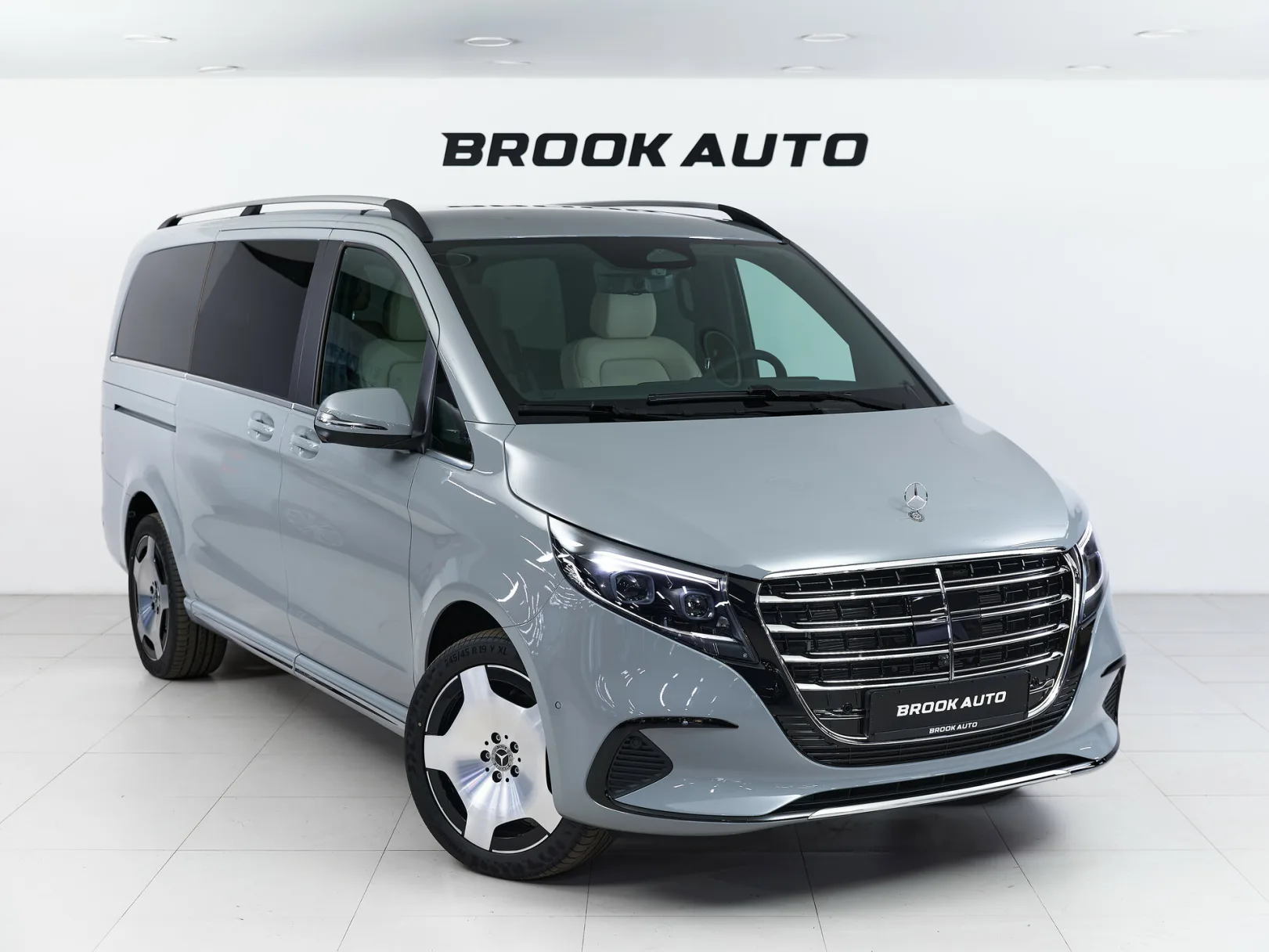 Mercedes-Benz V-Класс Exclusive III (W447) Рестайлинг 2, 2026 — экстерьер, фото 3