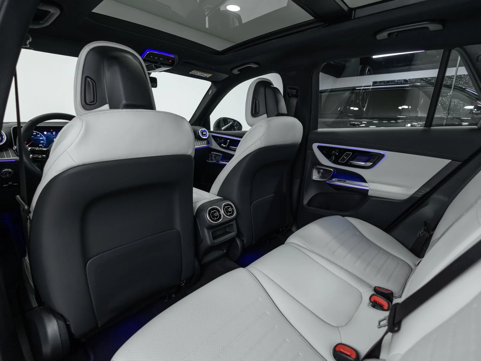 Mercedes-Benz GLC 300 4MATIC II (X254), 2025 — экстерьер, фото 29