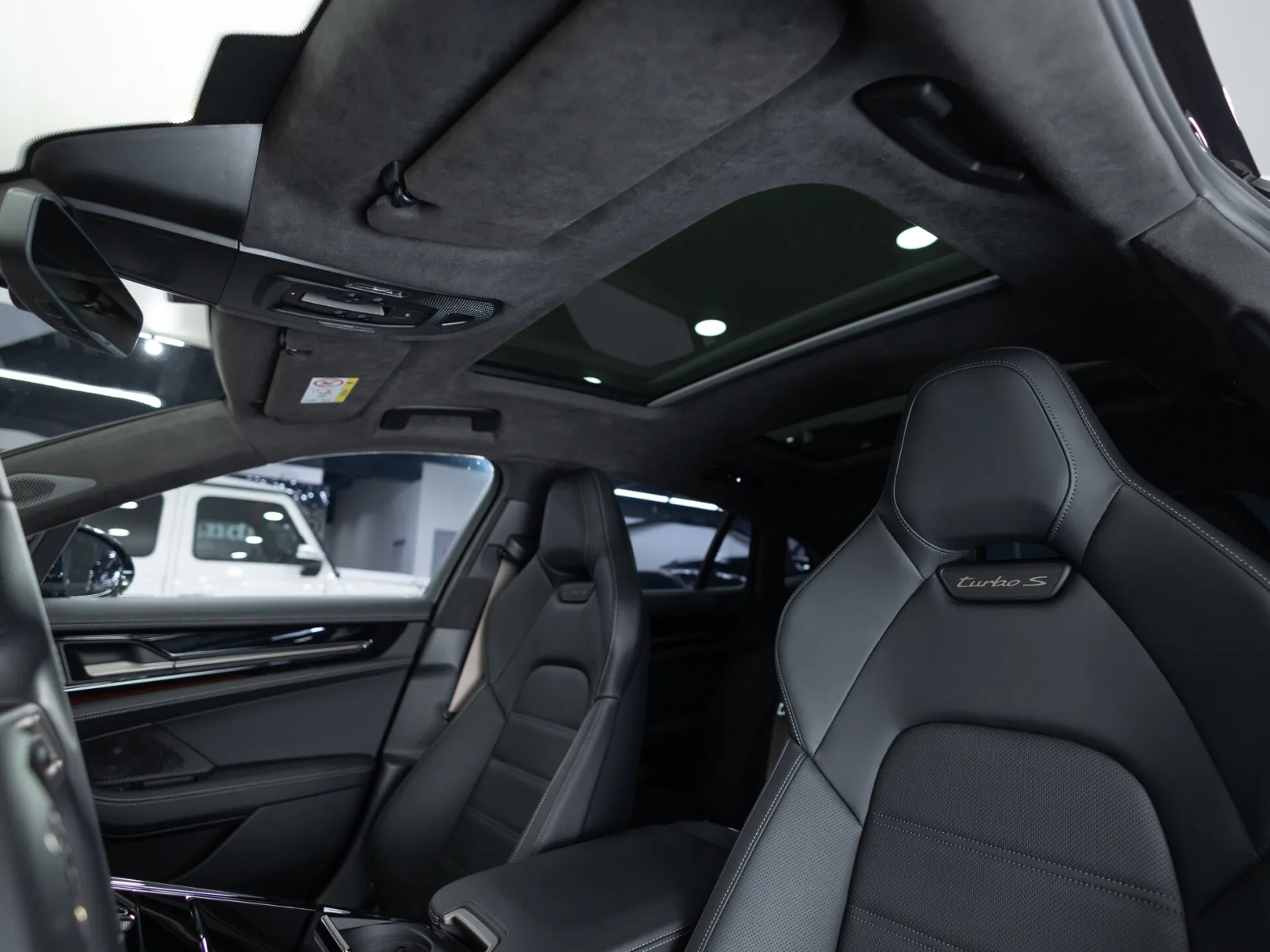Porsche Panamera Turbo S E-Hybrid III, 2024 — экстерьер, фото 10
