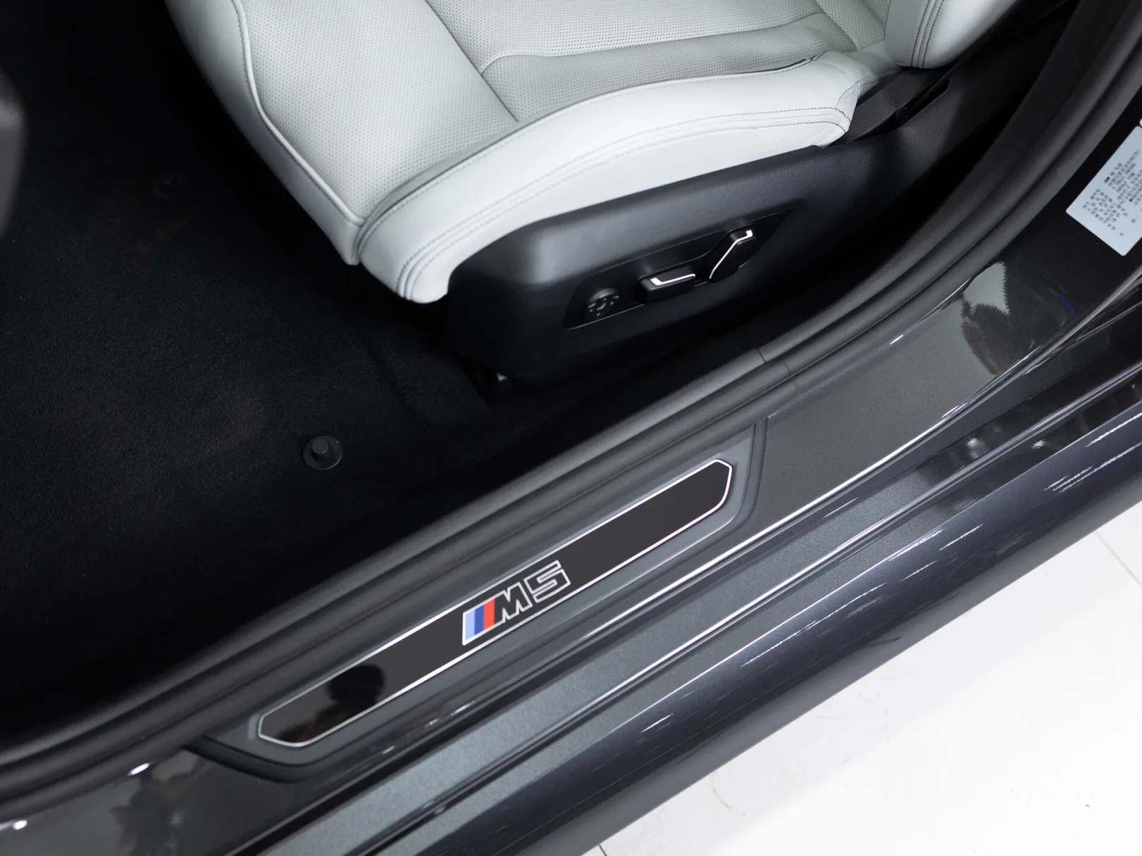 BMW M5 VII (G90), 2024 — экстерьер, фото 11