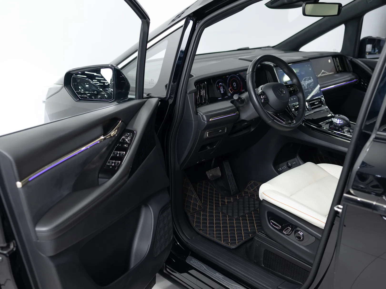 GAC M8 GX Premium I, 2024 — экстерьер, фото 7