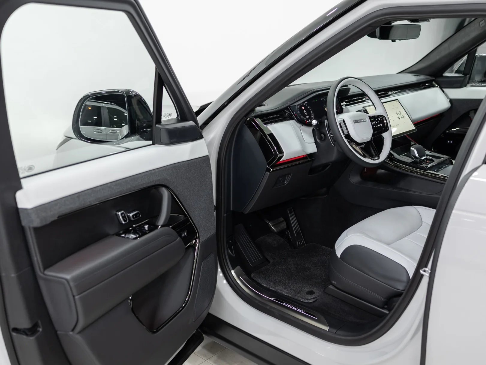 Land Rover Range Rover Sport Autobiography III, 2026 — экстерьер, фото 7