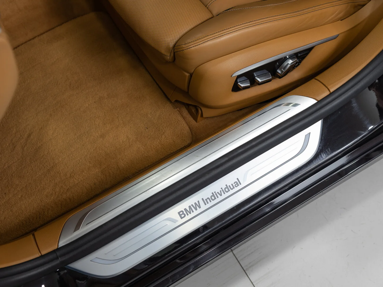 BMW 7 серии 750Ld xDrive VI (G11/G12), 2016 — экстерьер, фото 11