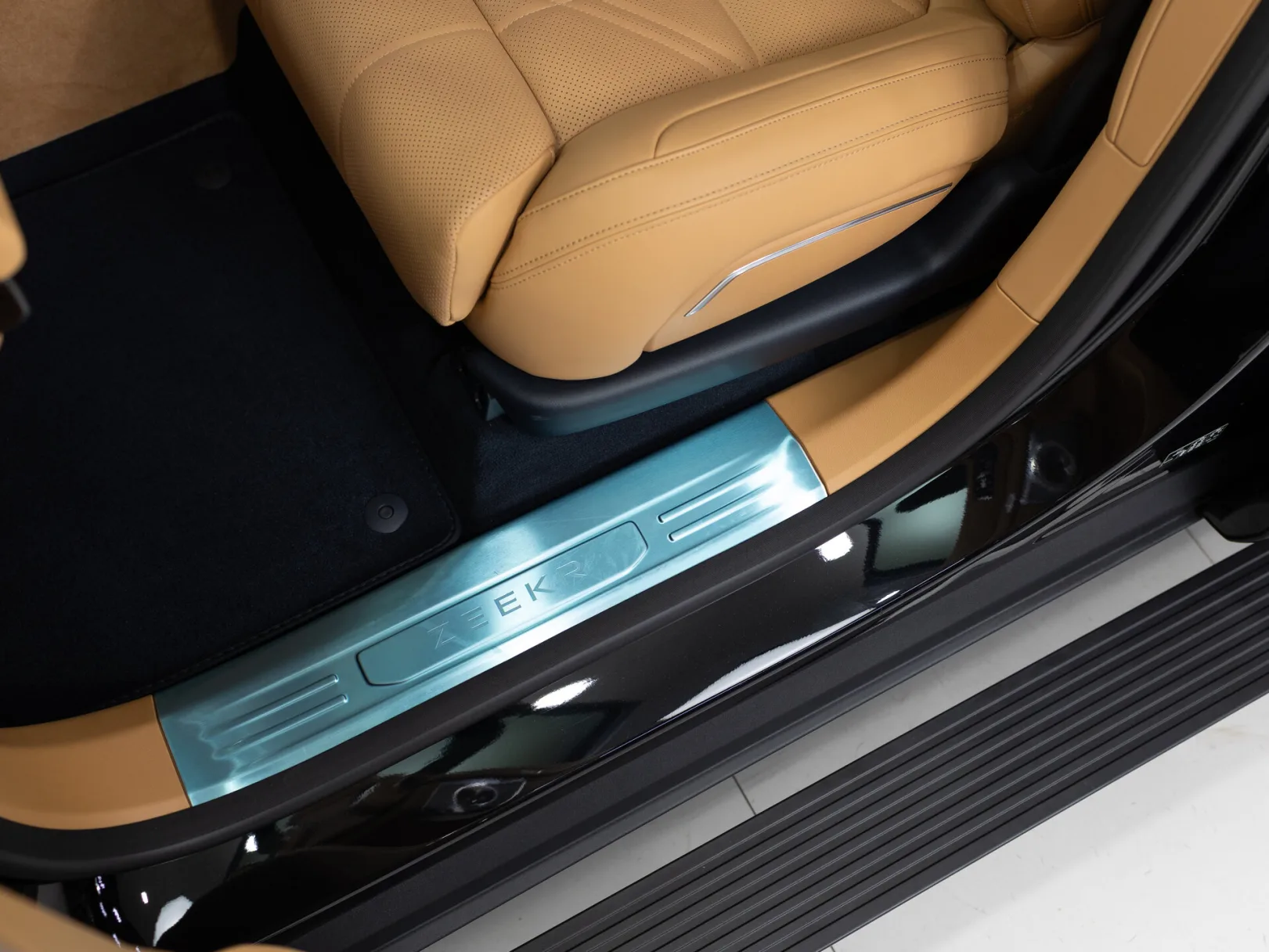 Zeekr 9X Ultra (6 seats) I, 2025 — экстерьер, фото 12