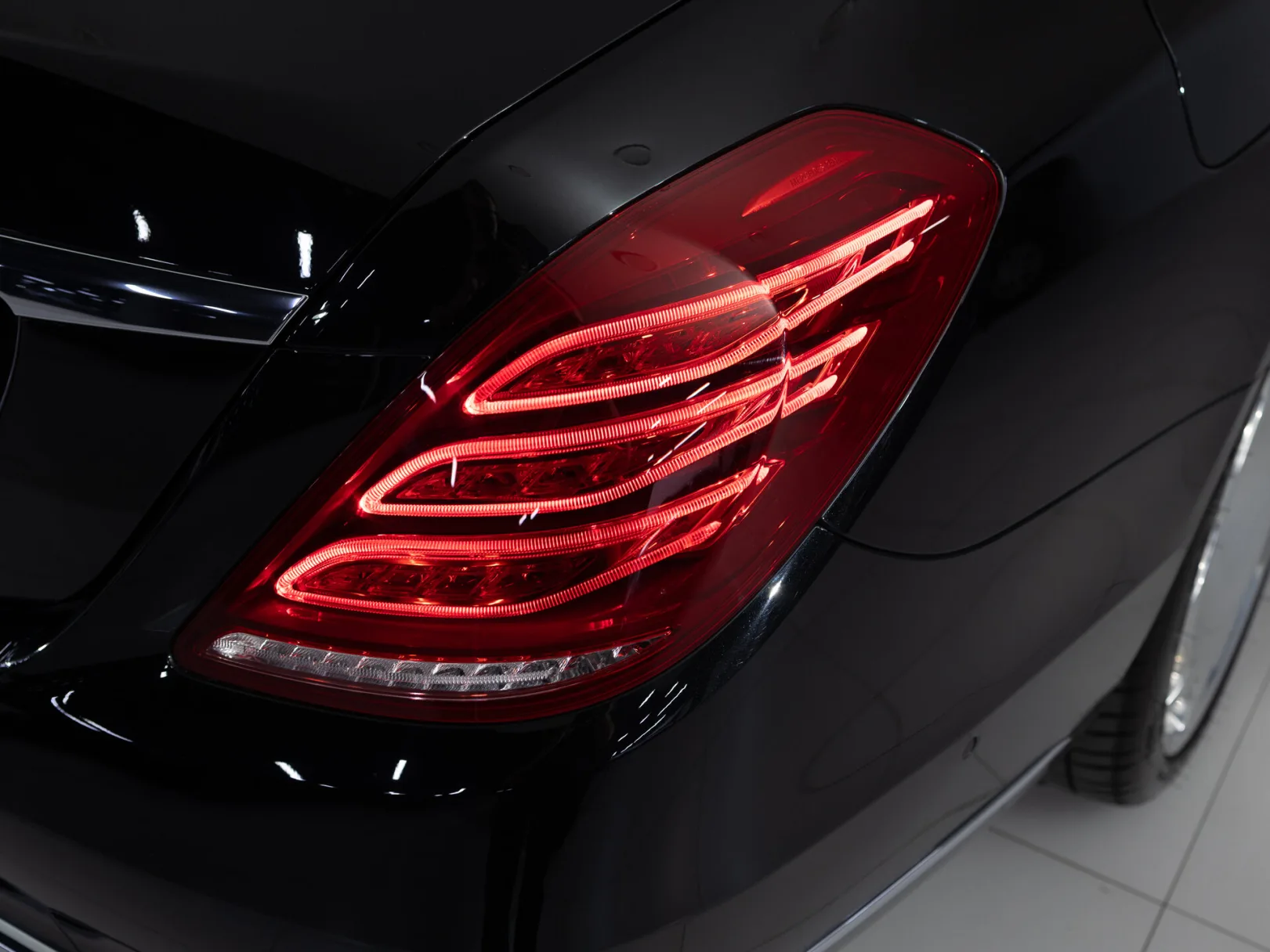 Mercedes-Benz Maybach S-Класс S500 4MATIC I (X222), 2016 — экстерьер, фото 44