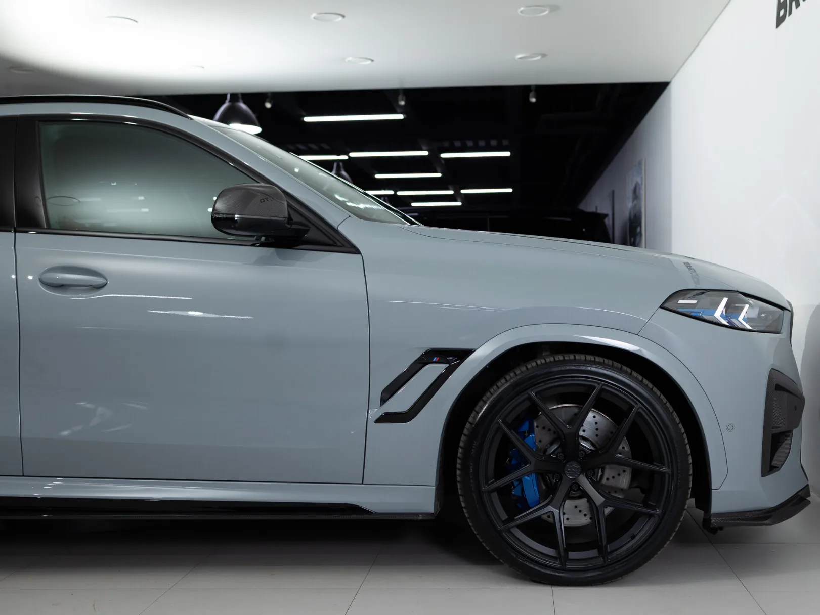 BMW X6 M Competition III (F96) Рестайлинг, 2024 — экстерьер, фото 40