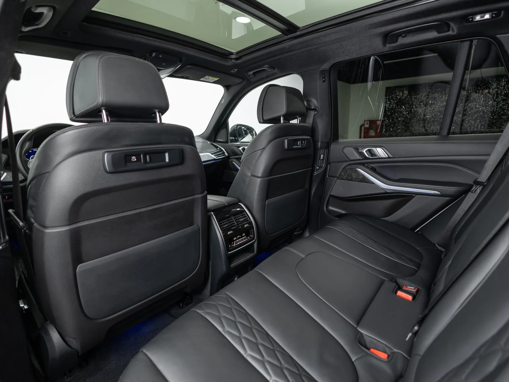 BMW X5 xDrive40i M Sport Pro IV (G05/G18), 2023 — экстерьер, фото 26