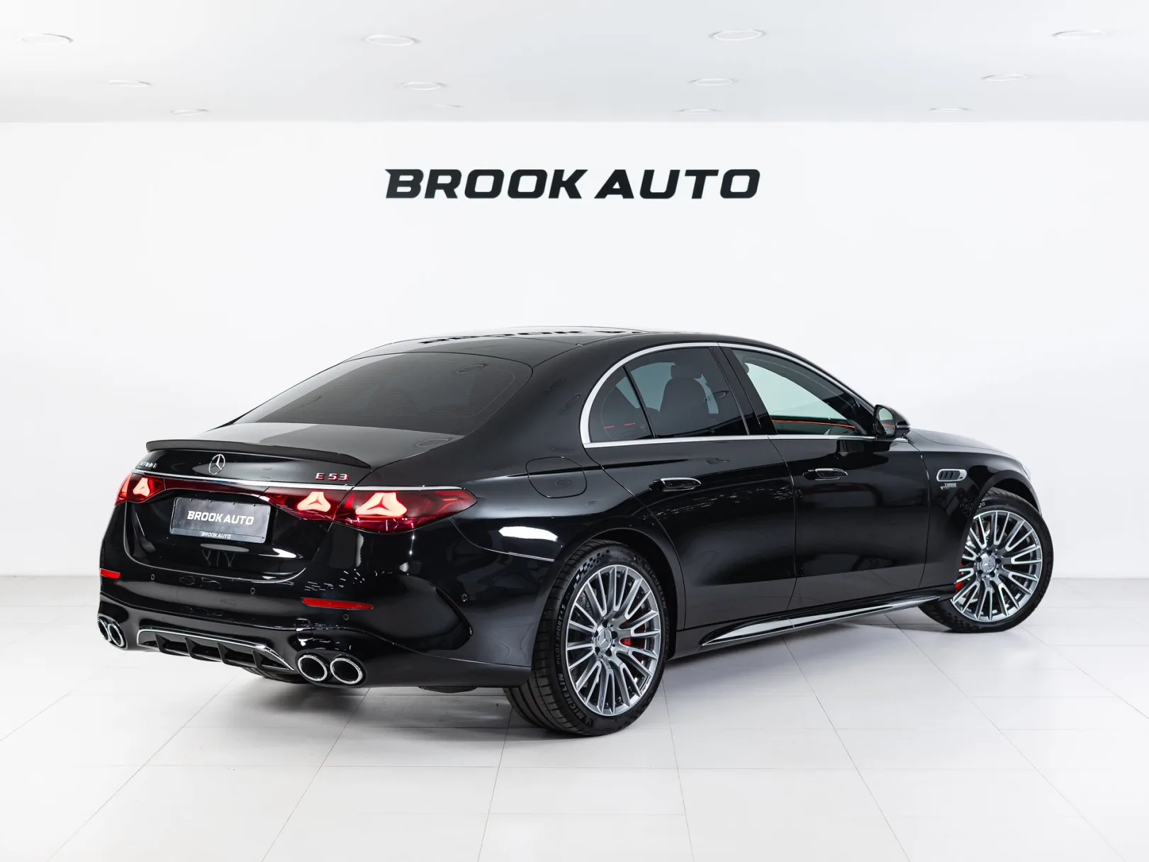 Mercedes-Benz E-Класс AMG E 53 4MATIC+ VI (W214), 2025 — экстерьер, фото 4