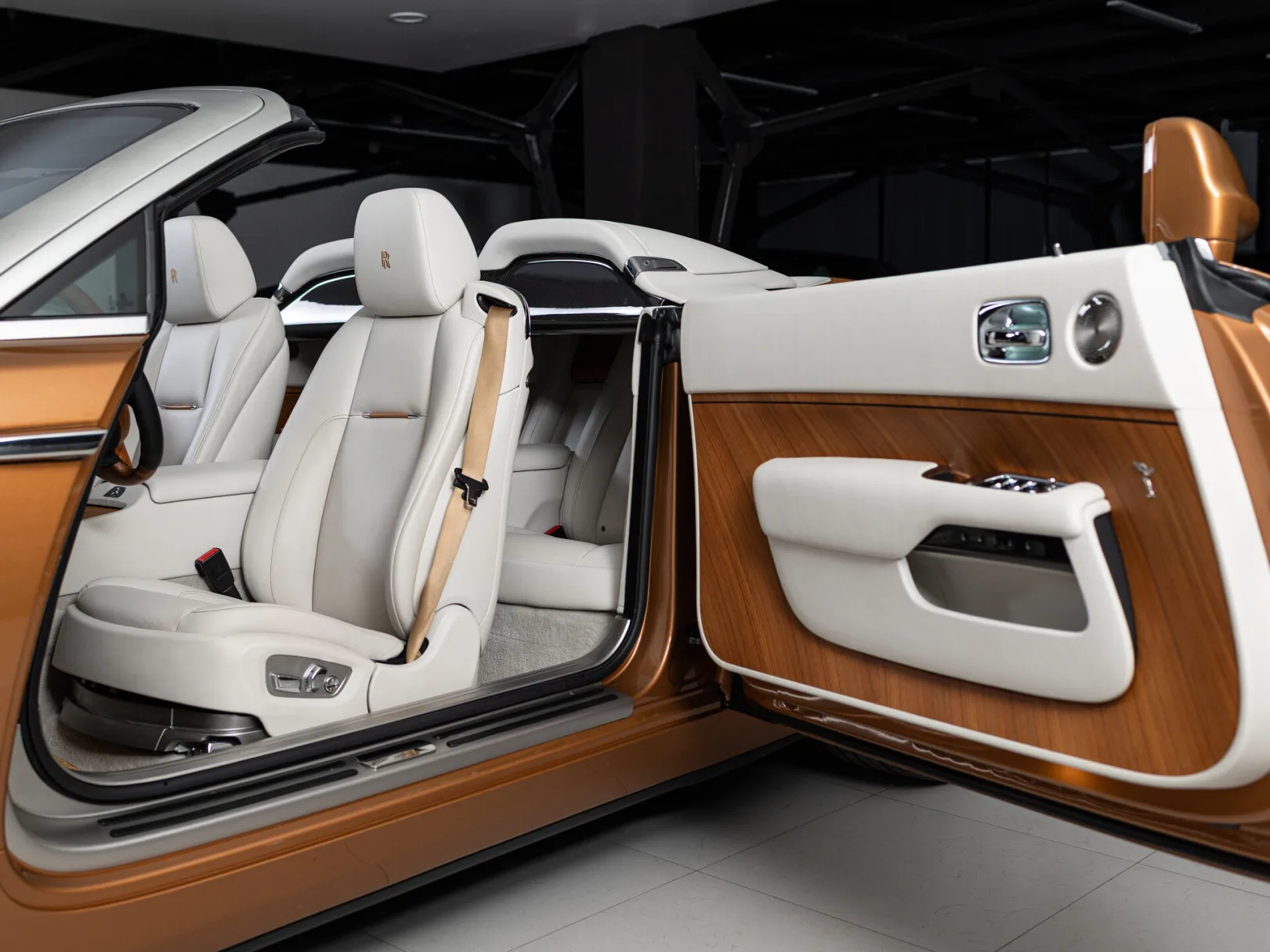 Rolls-Royce Dawn Individual I, 2016 — экстерьер, фото 13