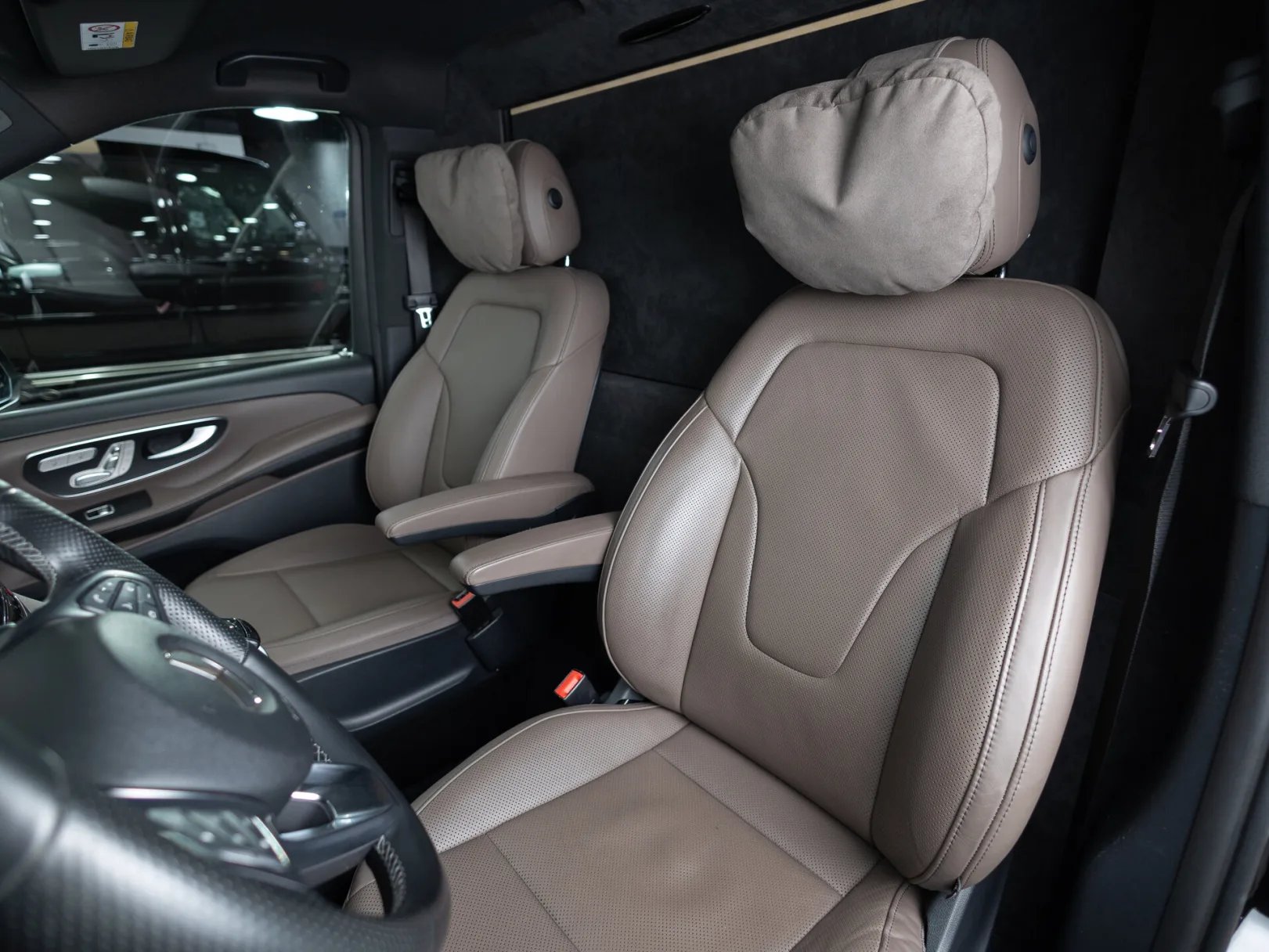 Mercedes-Benz V-Класс VIP III (W447) Рестайлинг, 2020 — экстерьер, фото 22