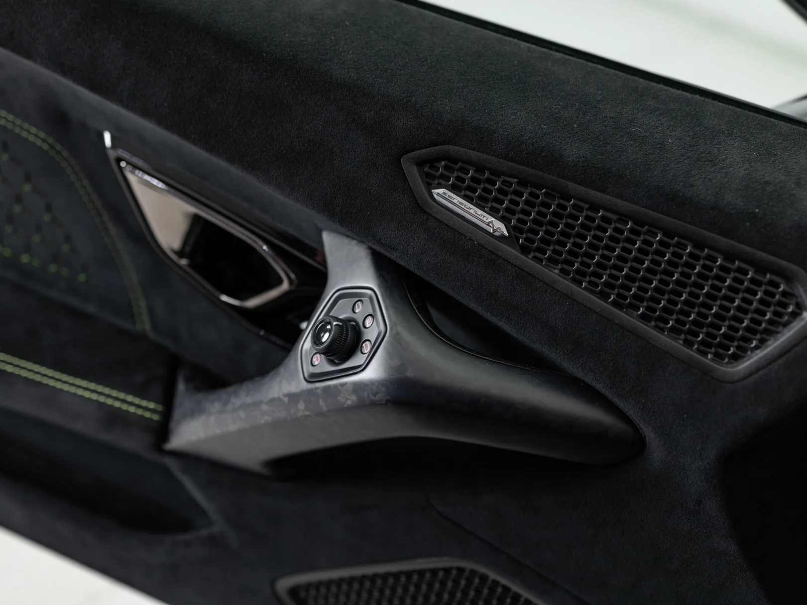 Lamborghini Huracán I, 2018 — экстерьер, фото 9