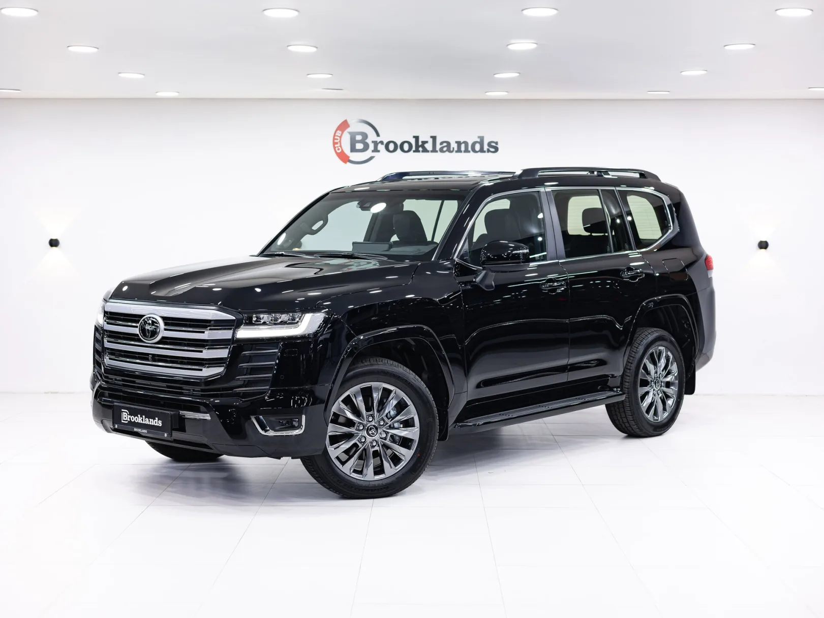 Toyota Land Cruiser 300 Series, 2023 — экстерьер, фото 1
