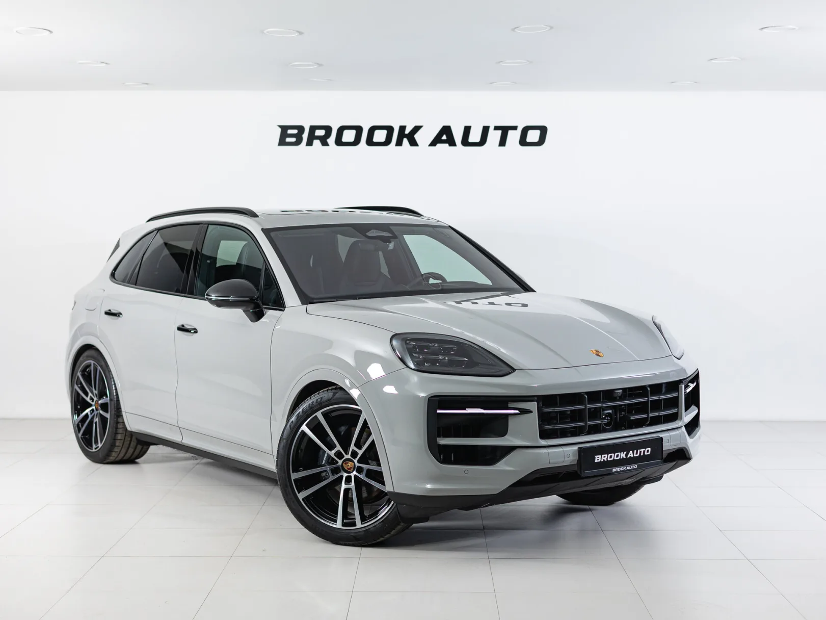 Porsche Cayenne Базовая III Рестайлинг, 2025 — экстерьер, фото 3