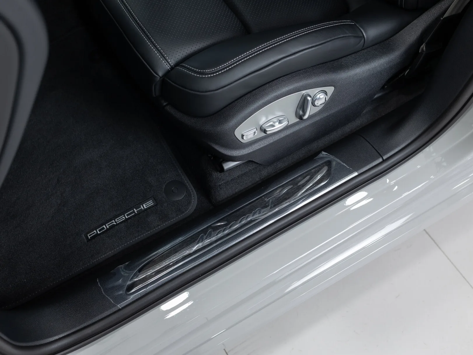 Porsche Macan T I Рестайлинг 2, 2025 — экстерьер, фото 12