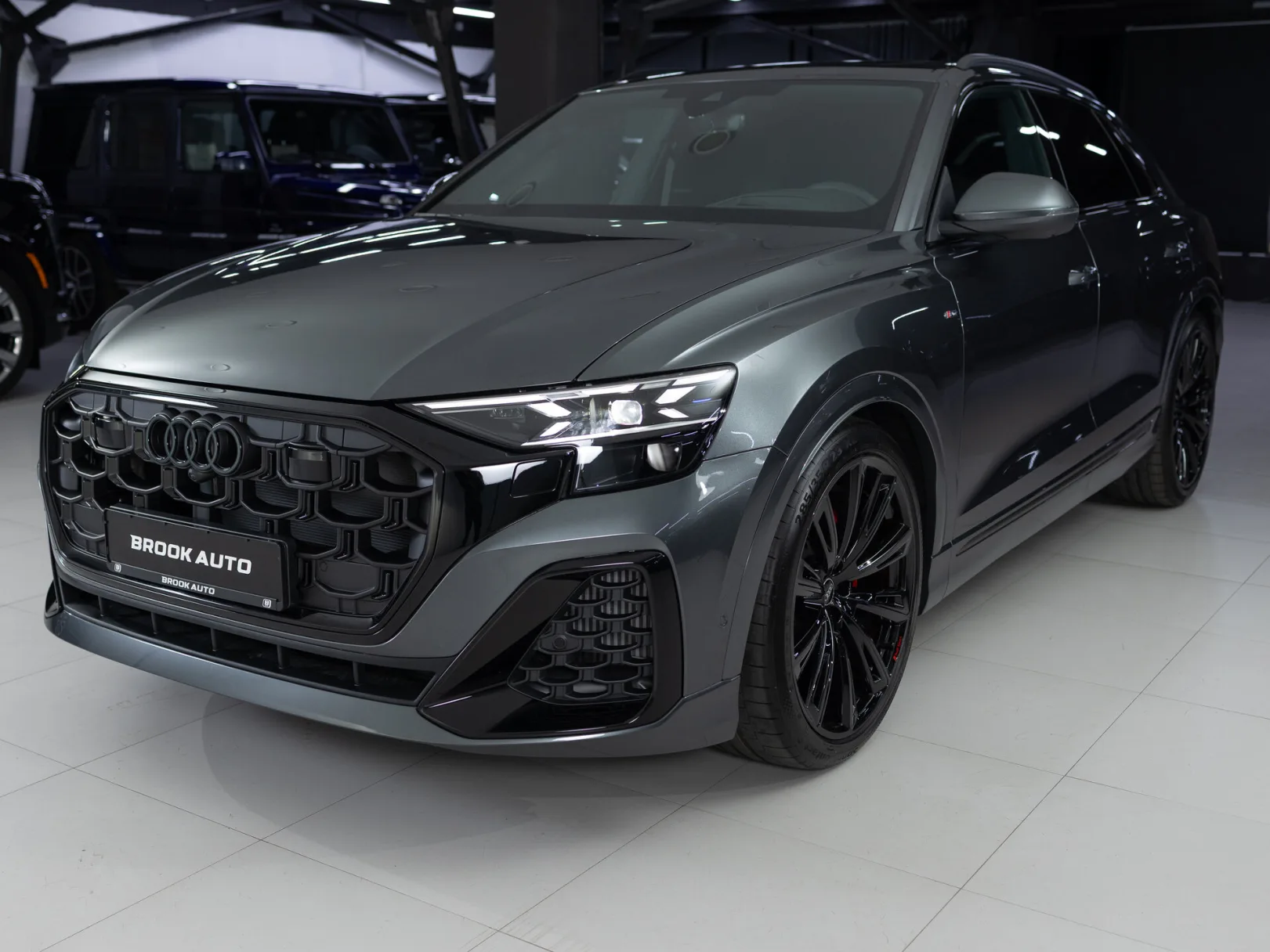 Audi Q8 55 TFSI I (4M) Рестайлинг, 2025 — экстерьер, фото 34