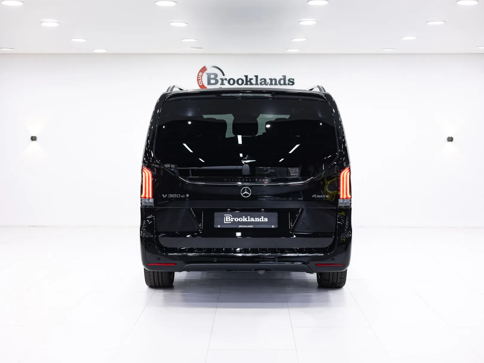 Mercedes-Benz V-Класс Exclusive III (W447) Рестайлинг 2, 2024 — экстерьер, фото 5