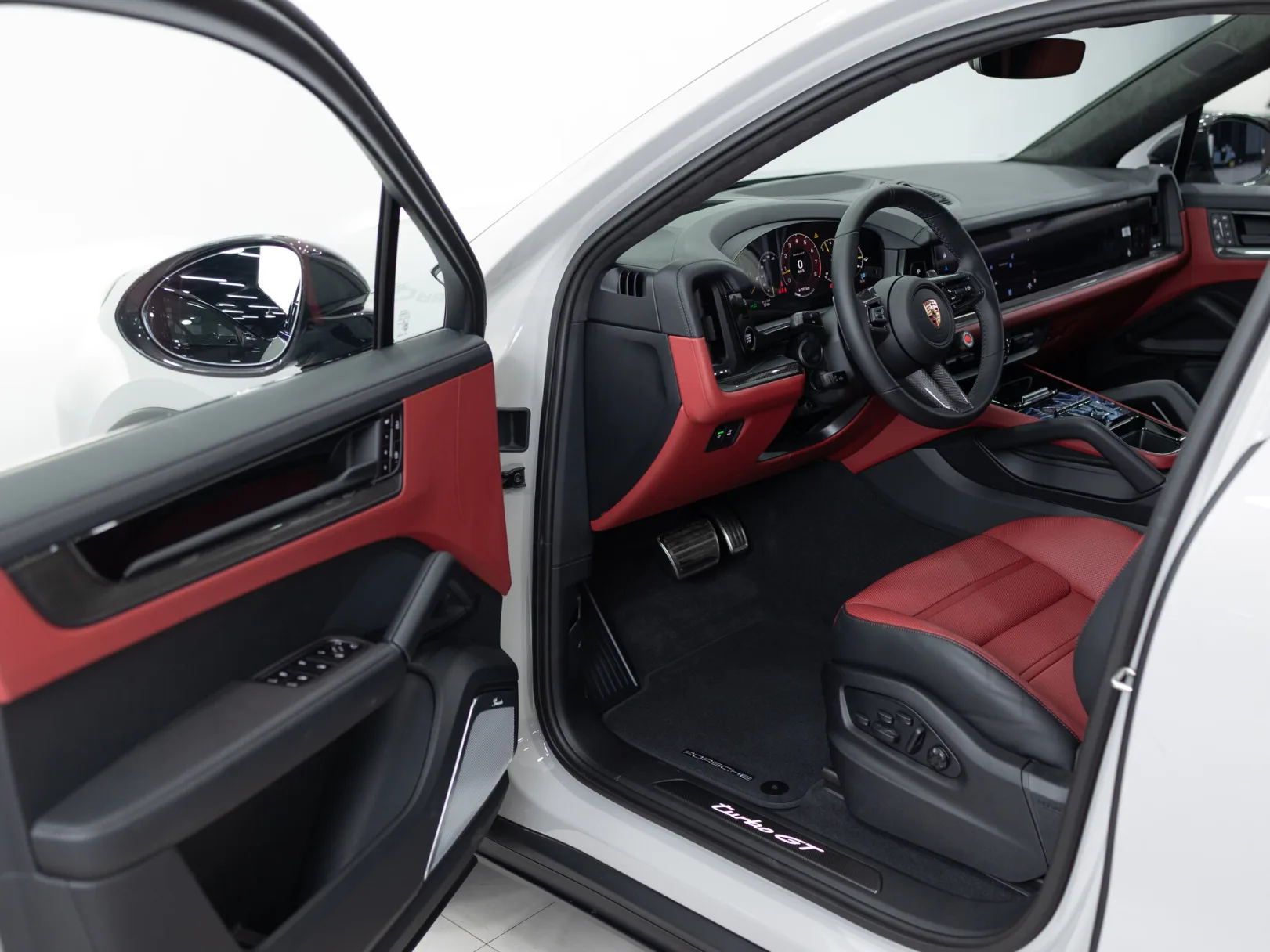 Porsche Cayenne Turbo GT III Рестайлинг, 2025 — экстерьер, фото 7