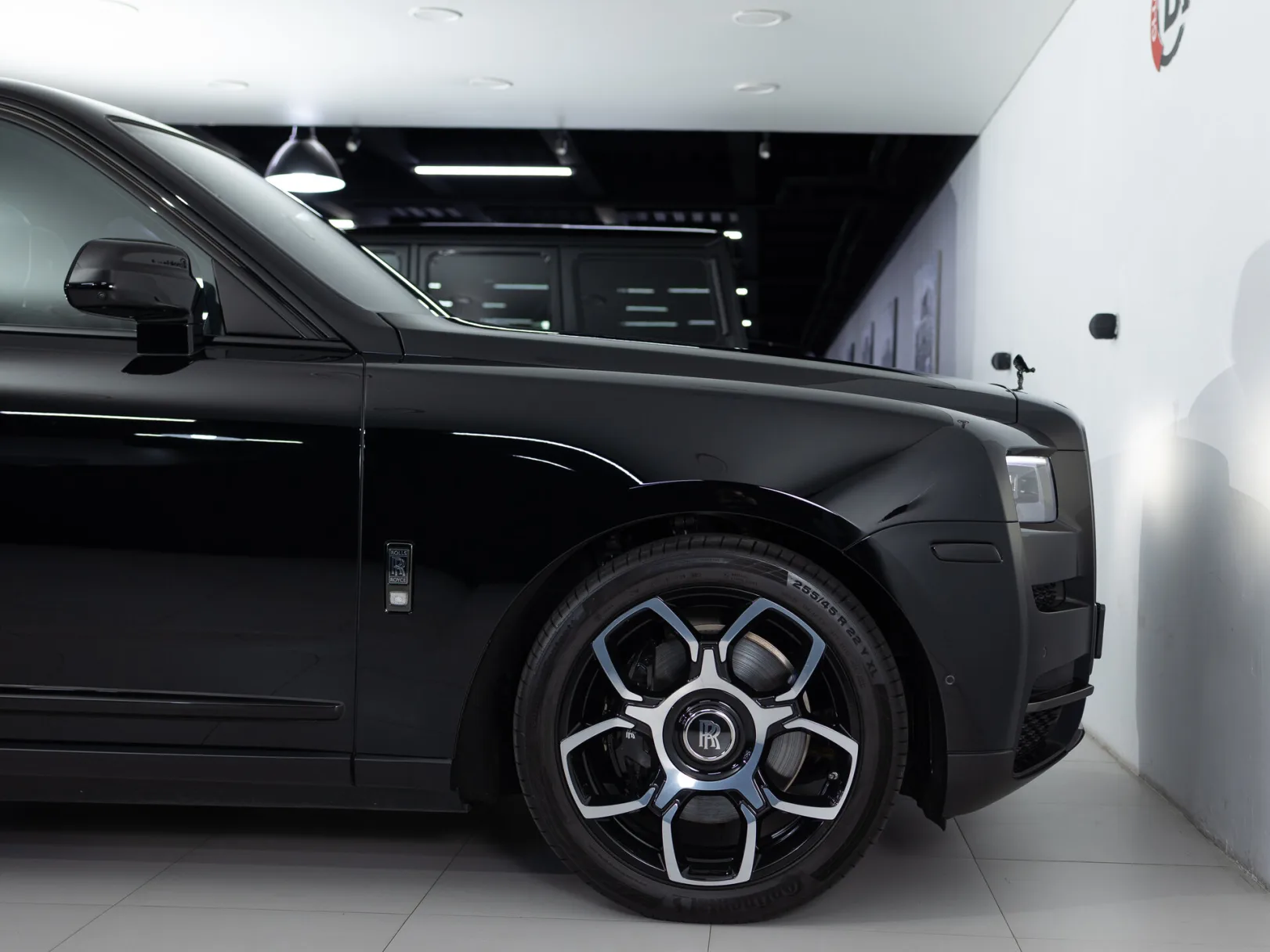 Rolls-Royce Cullinan I (Series I), 2021 — экстерьер, фото 37