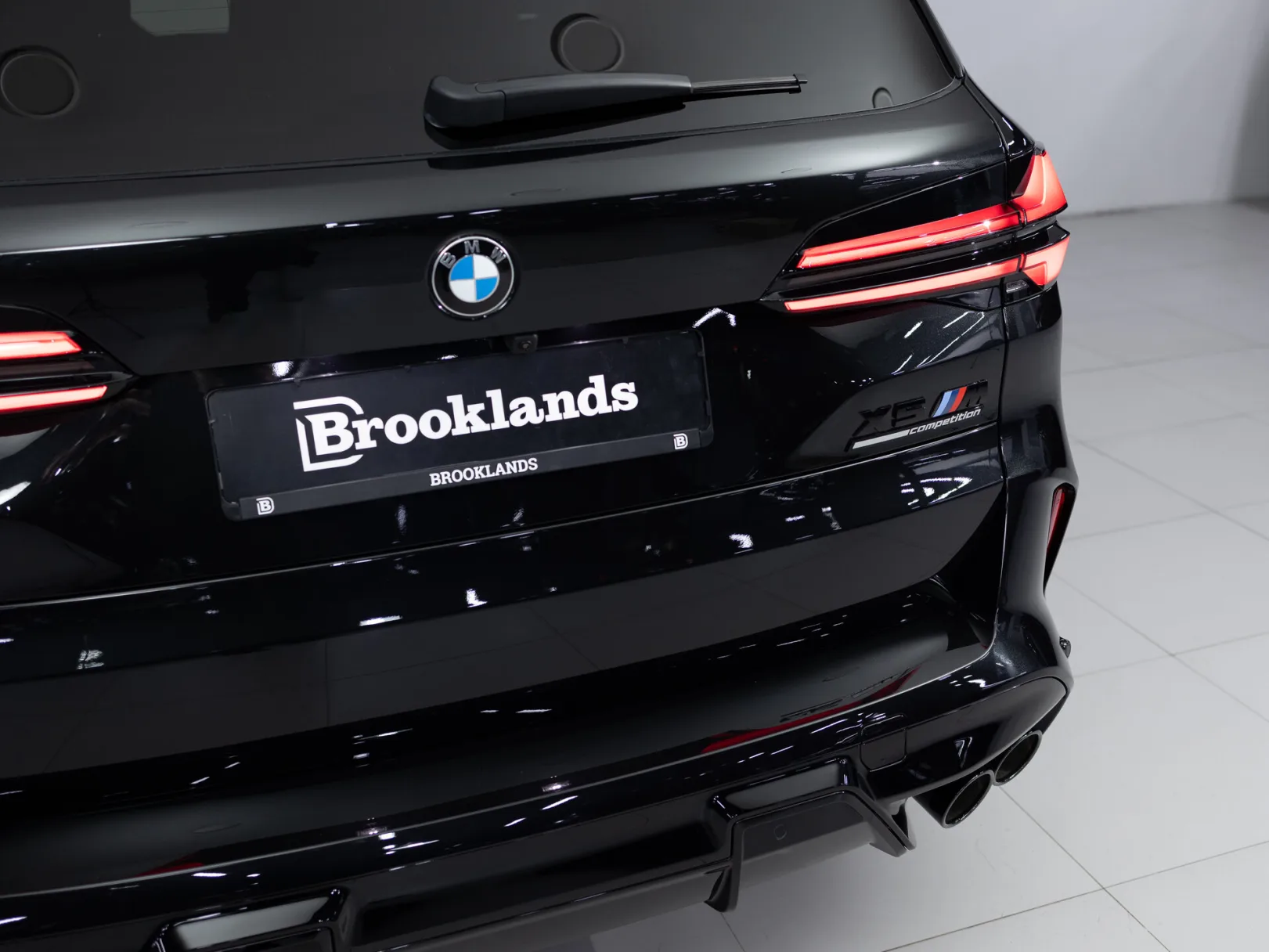 BMW X5 M Competition III (F95) Рестайлинг, 2024 — экстерьер, фото 33