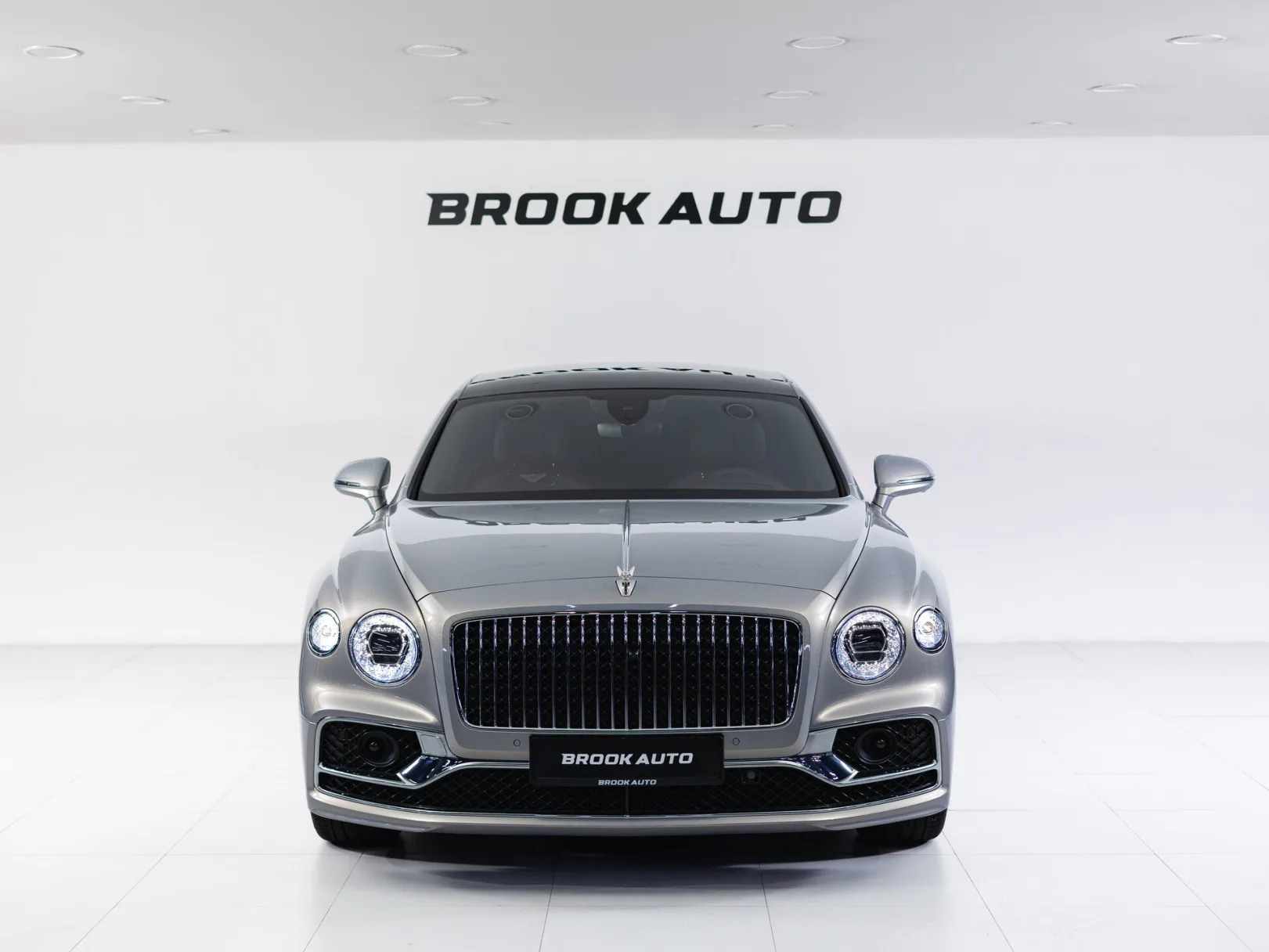 Bentley Flying Spur Individual III, 2022 — экстерьер, фото 2