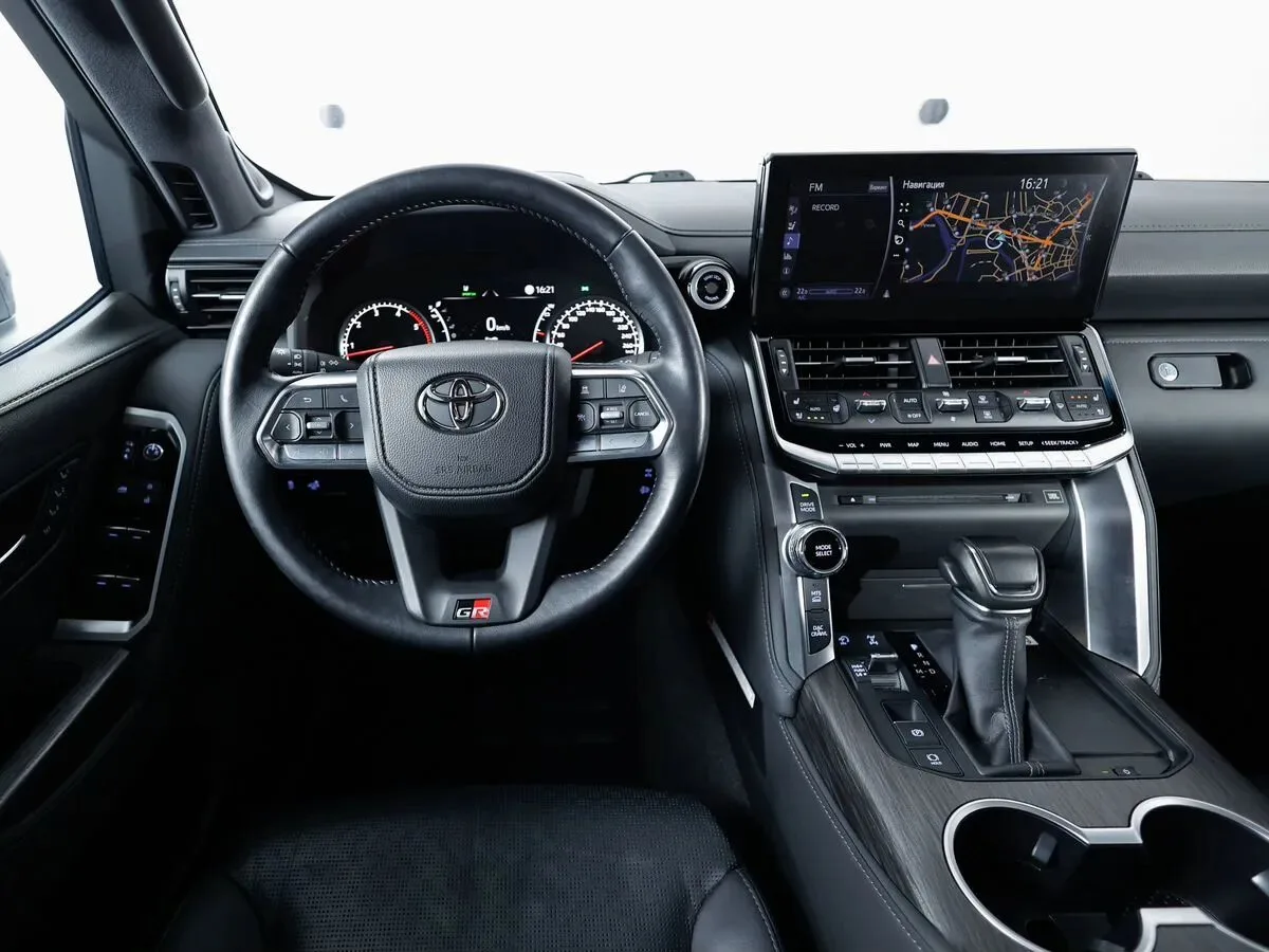 Toyota Land Cruiser 300 Series, 2021 — экстерьер, фото 14