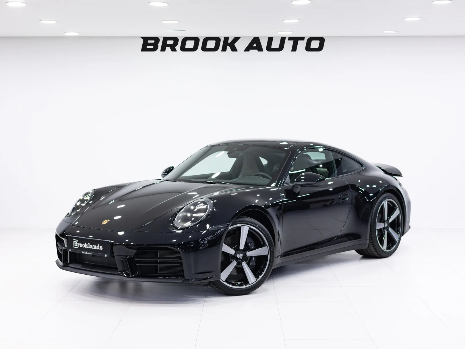 Porsche 911 Carrera VIII (992) Рестайлинг, 2025 — экстерьер, фото 1