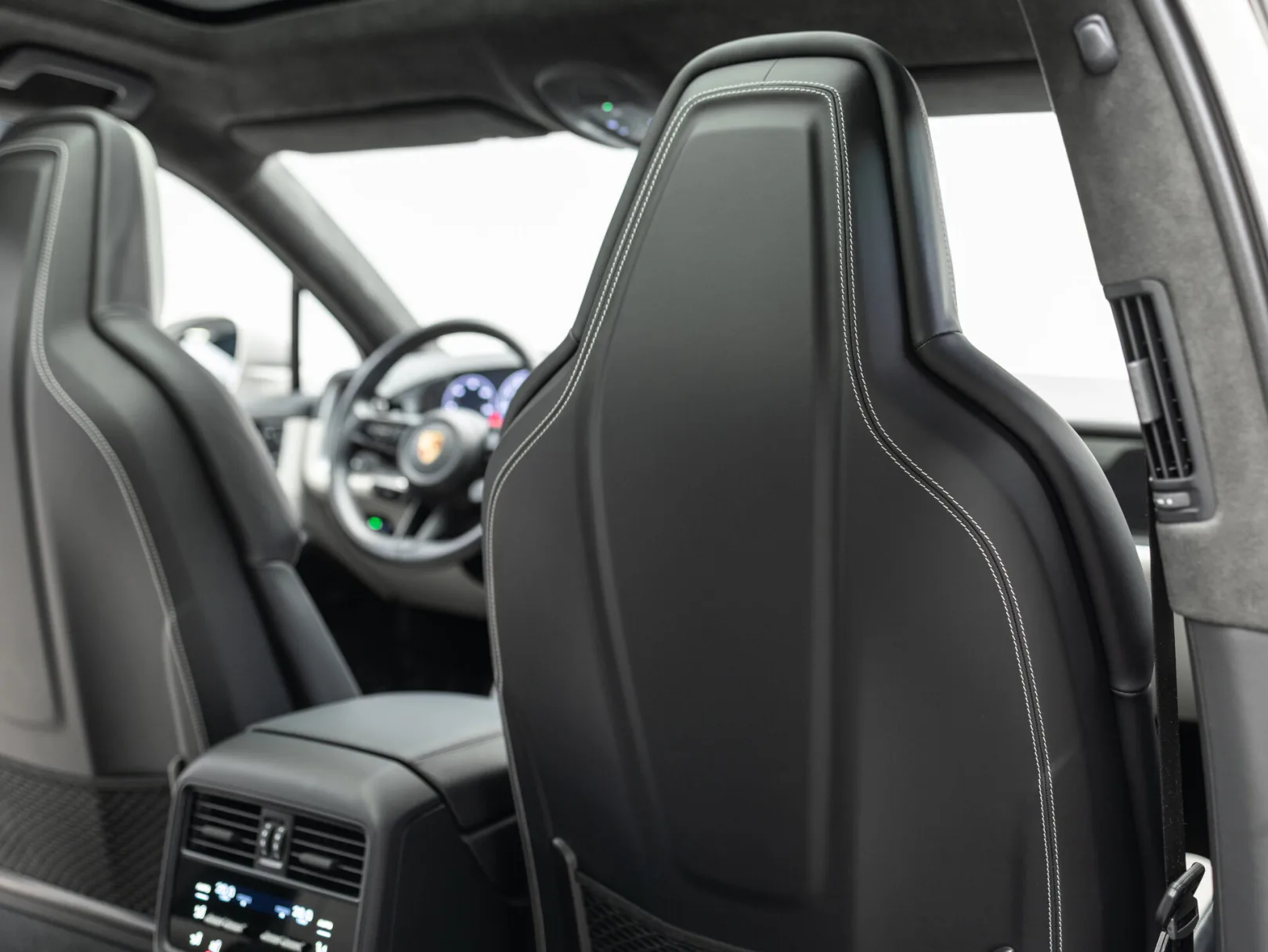 Porsche Cayenne Coupé III Рестайлинг, 2023 — экстерьер, фото 28