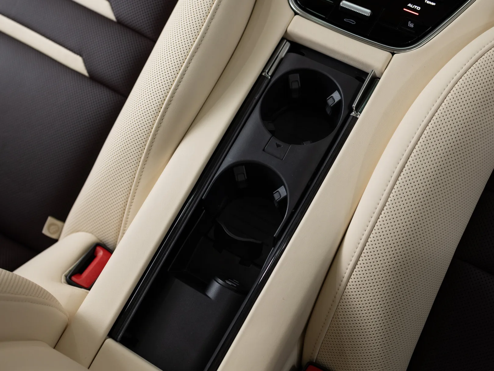 Porsche Panamera 4 II Рестайлинг, 2021 — экстерьер, фото 35