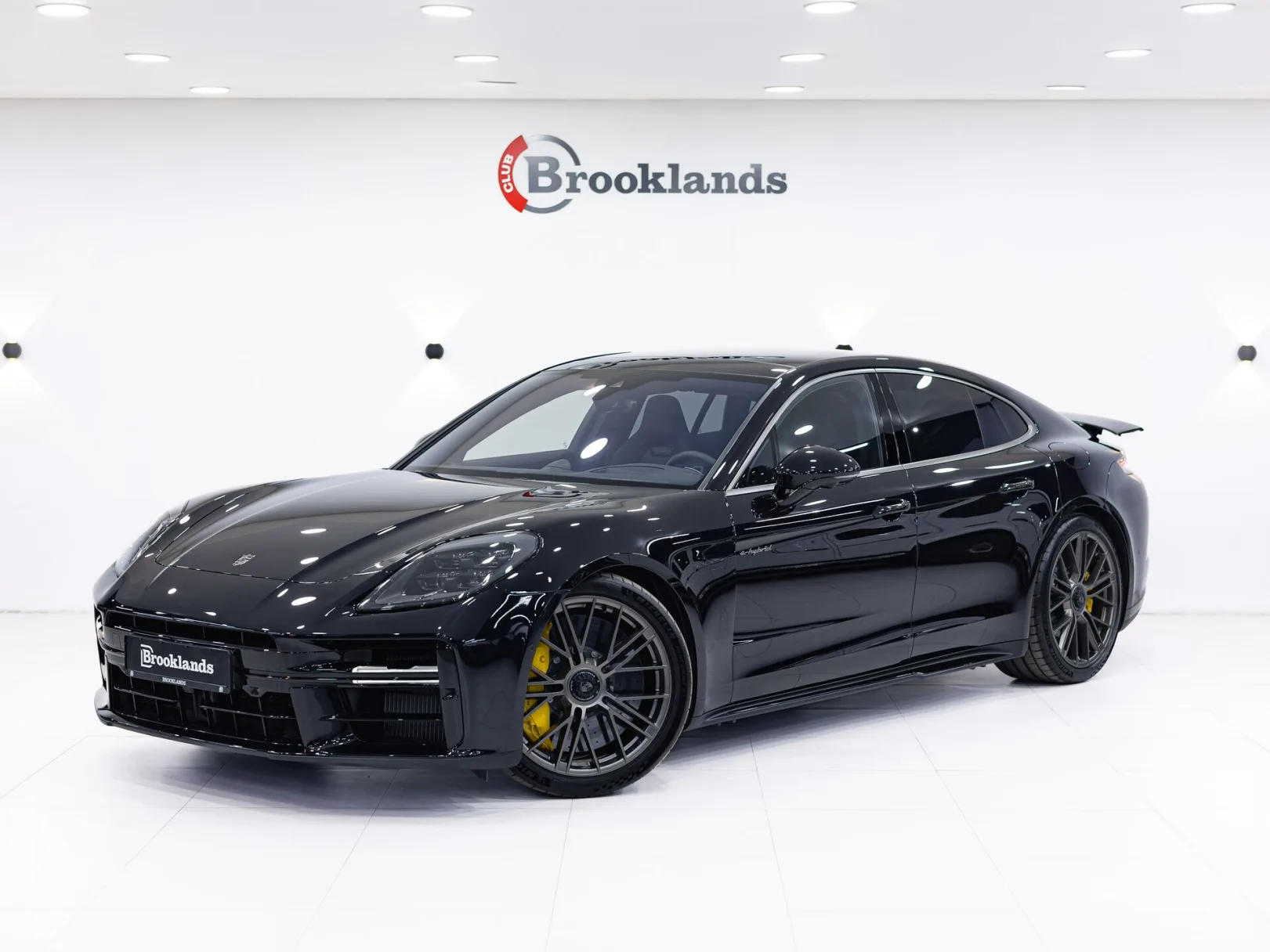 Porsche Panamera Turbo S E-Hybrid III, 2024 — экстерьер, фото 1