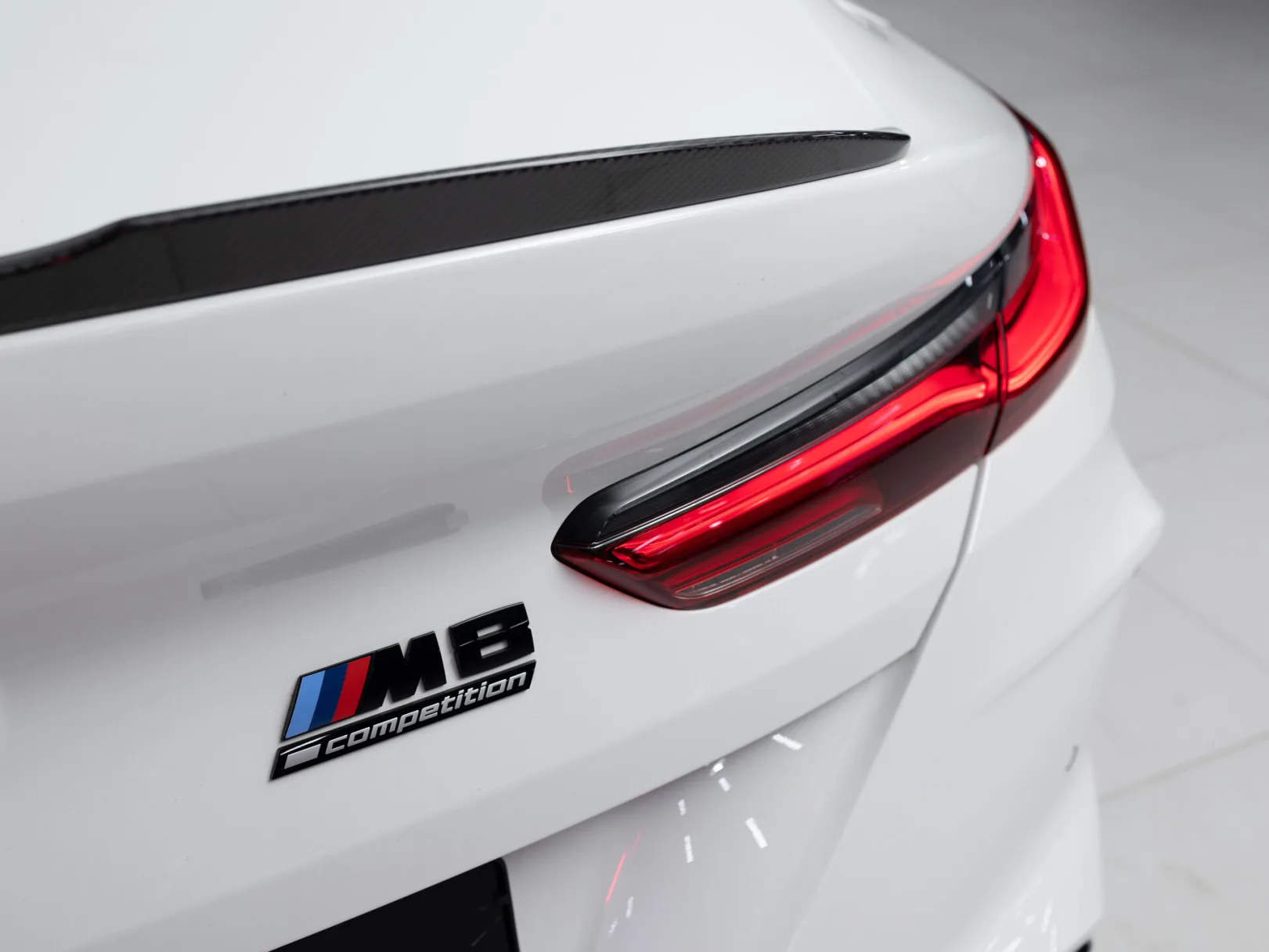BMW M8 М8 Competition I (F91/F92/F93), 2021 — экстерьер, фото 33