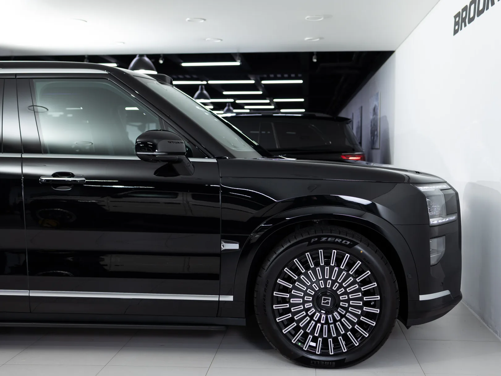 Zeekr 9X Max (6 seats) I, 2025 — экстерьер, фото 38