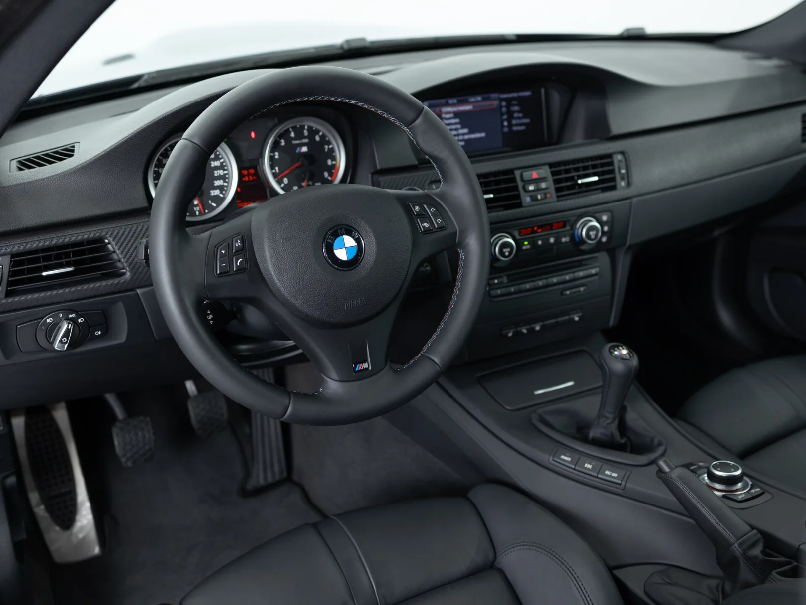 BMW M3 IV (E90), 2009 — экстерьер, фото 10