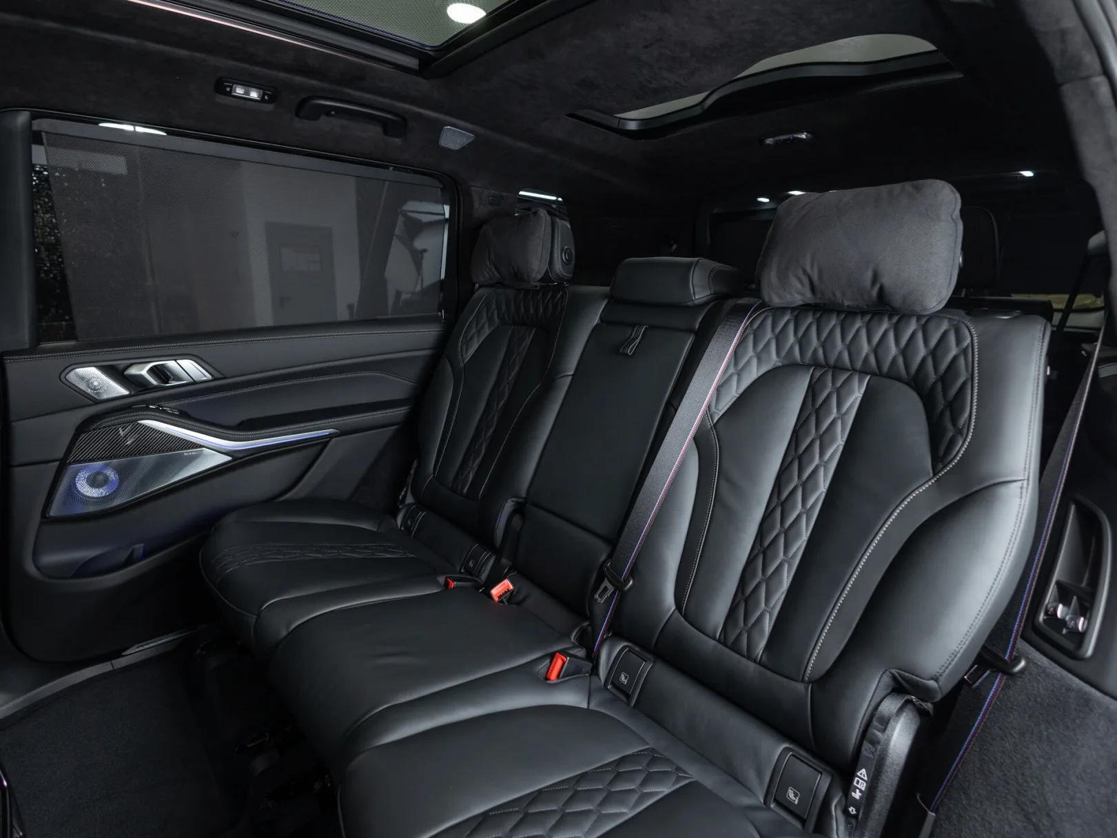 BMW X7 xDrive40d M Sport Pro I (G07) Рестайлинг, 2025 — экстерьер, фото 27