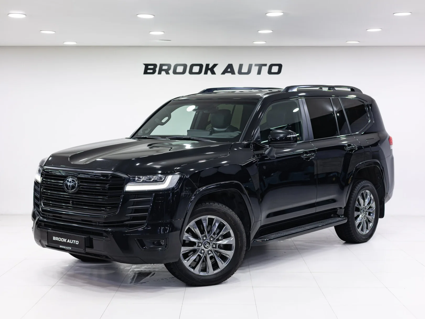 Toyota Land Cruiser 70th Anniversary 300 Series, 2021 — экстерьер, фото 1