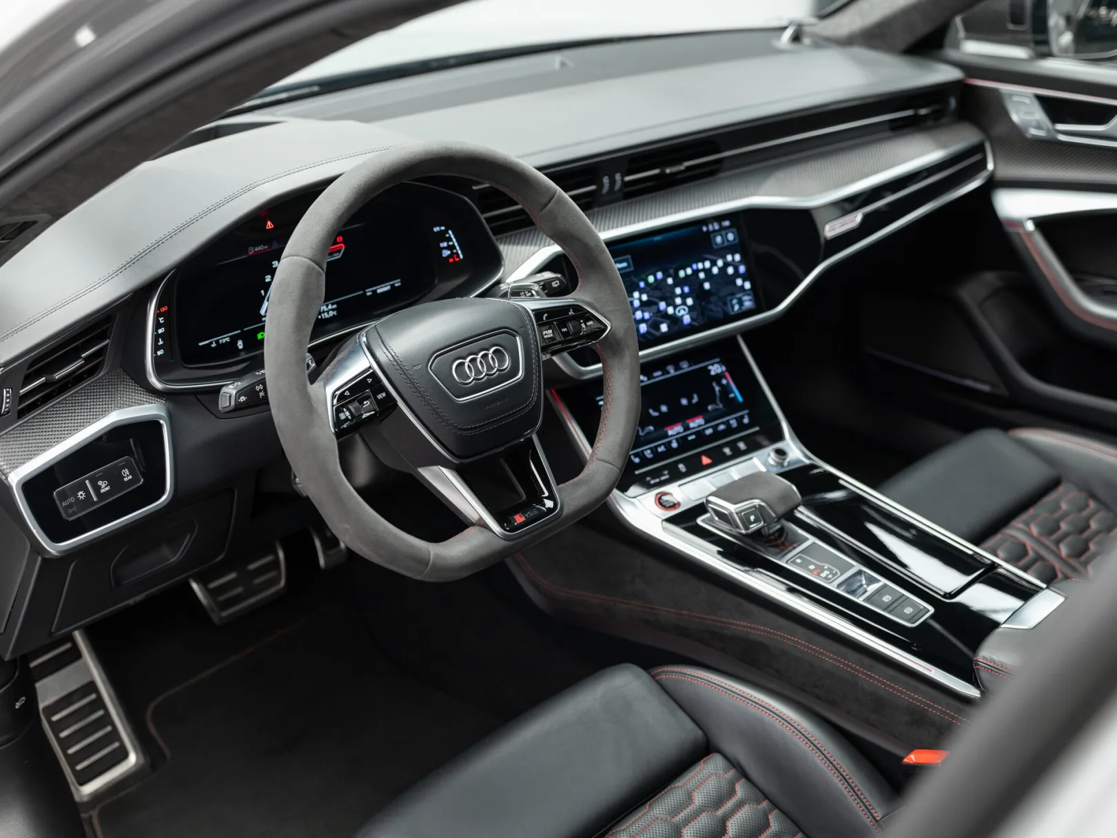 Audi RS 6 TFSI quattro IV (C8), 2021 — экстерьер, фото 11