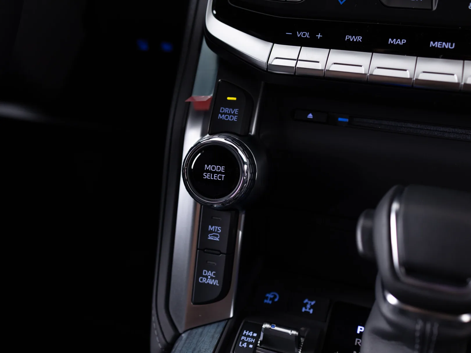 Toyota Land Cruiser 300 Series, 2023 — экстерьер, фото 20