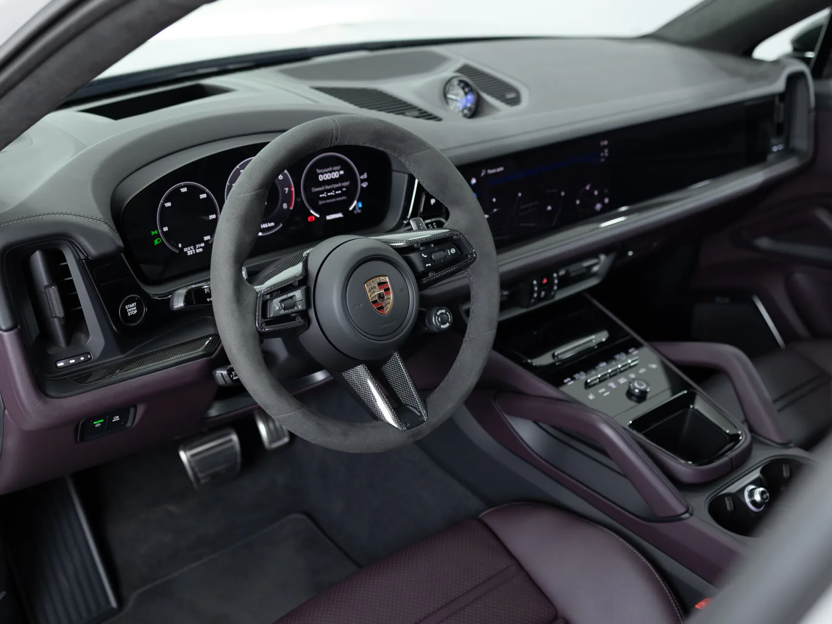 Porsche Cayenne GTS Coupé III Рестайлинг, 2024 — экстерьер, фото 9