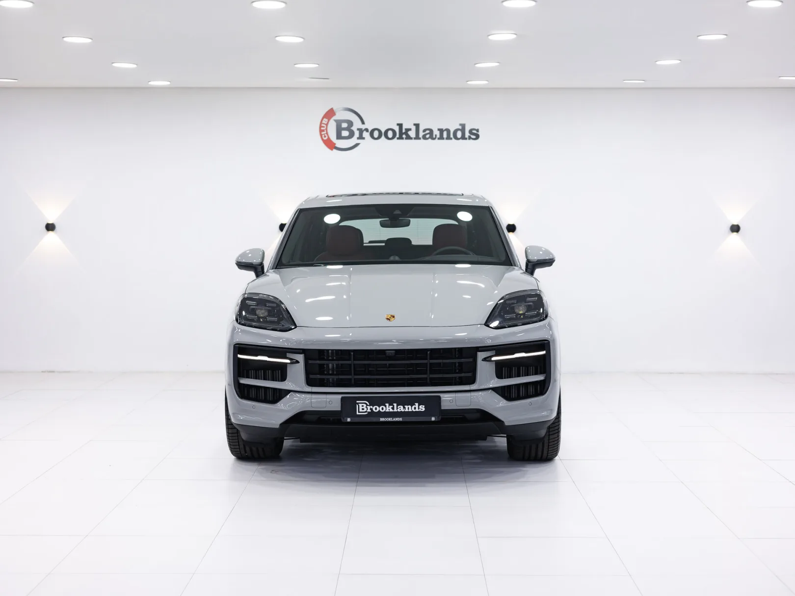 Porsche Cayenne Базовая III Рестайлинг, 2024 — экстерьер, фото 2