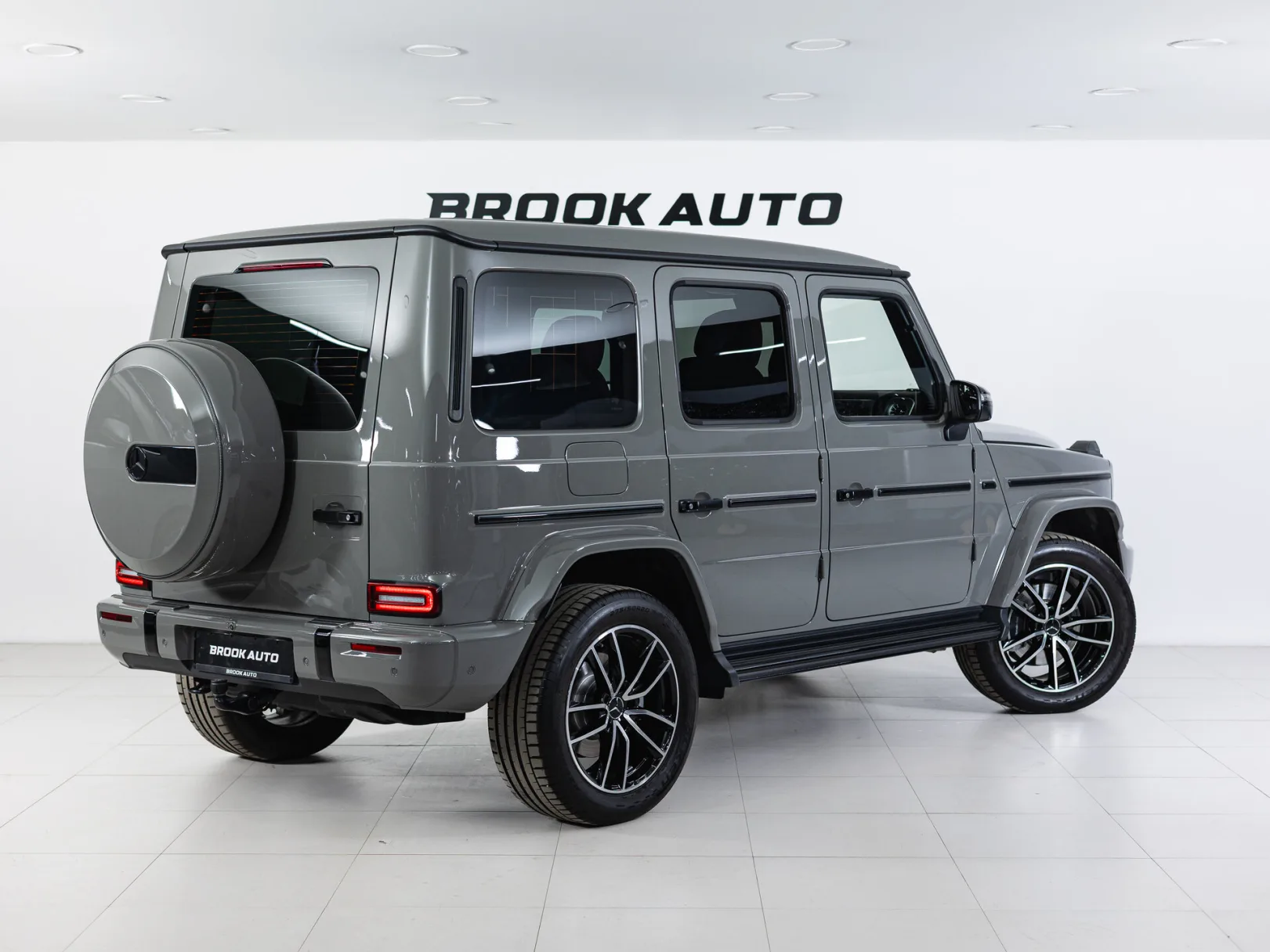 Mercedes-Benz G-Класс G 450 d AMG Line III (W465) Рестайлинг, 2025 — экстерьер, фото 6