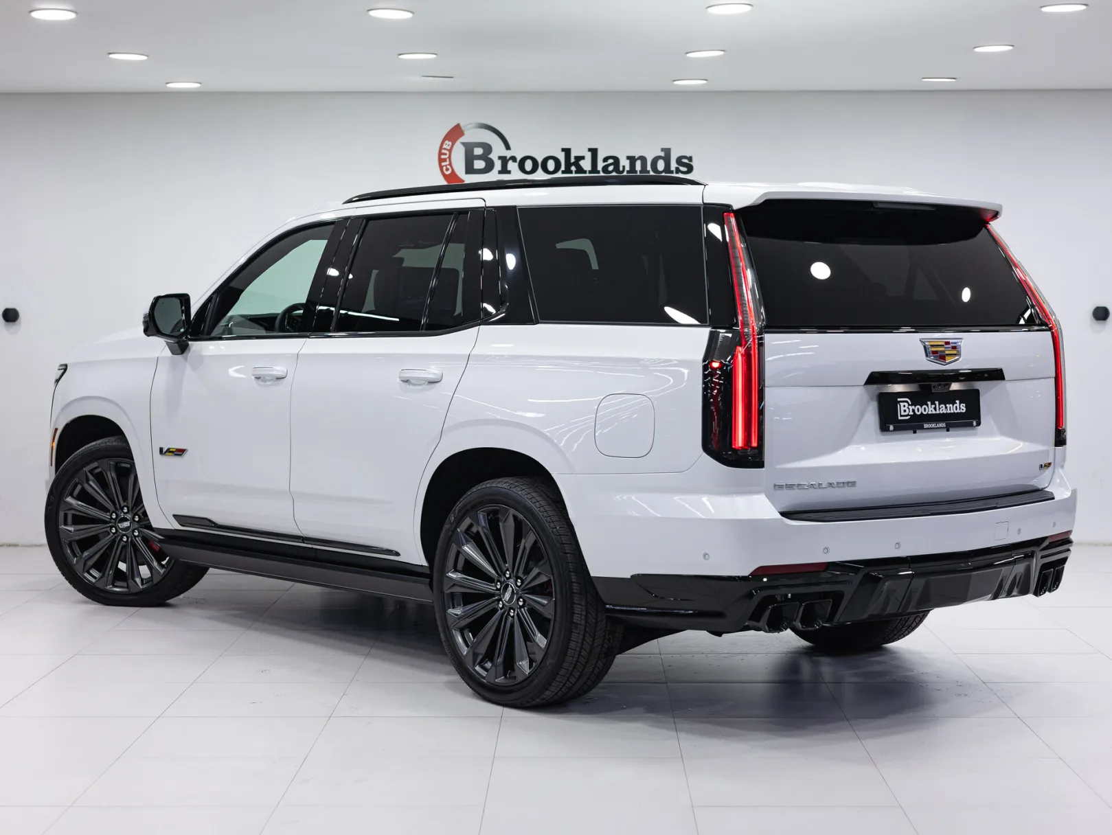 Cadillac Escalade-V V-series I Рестайлинг, 2025 — экстерьер, фото 6