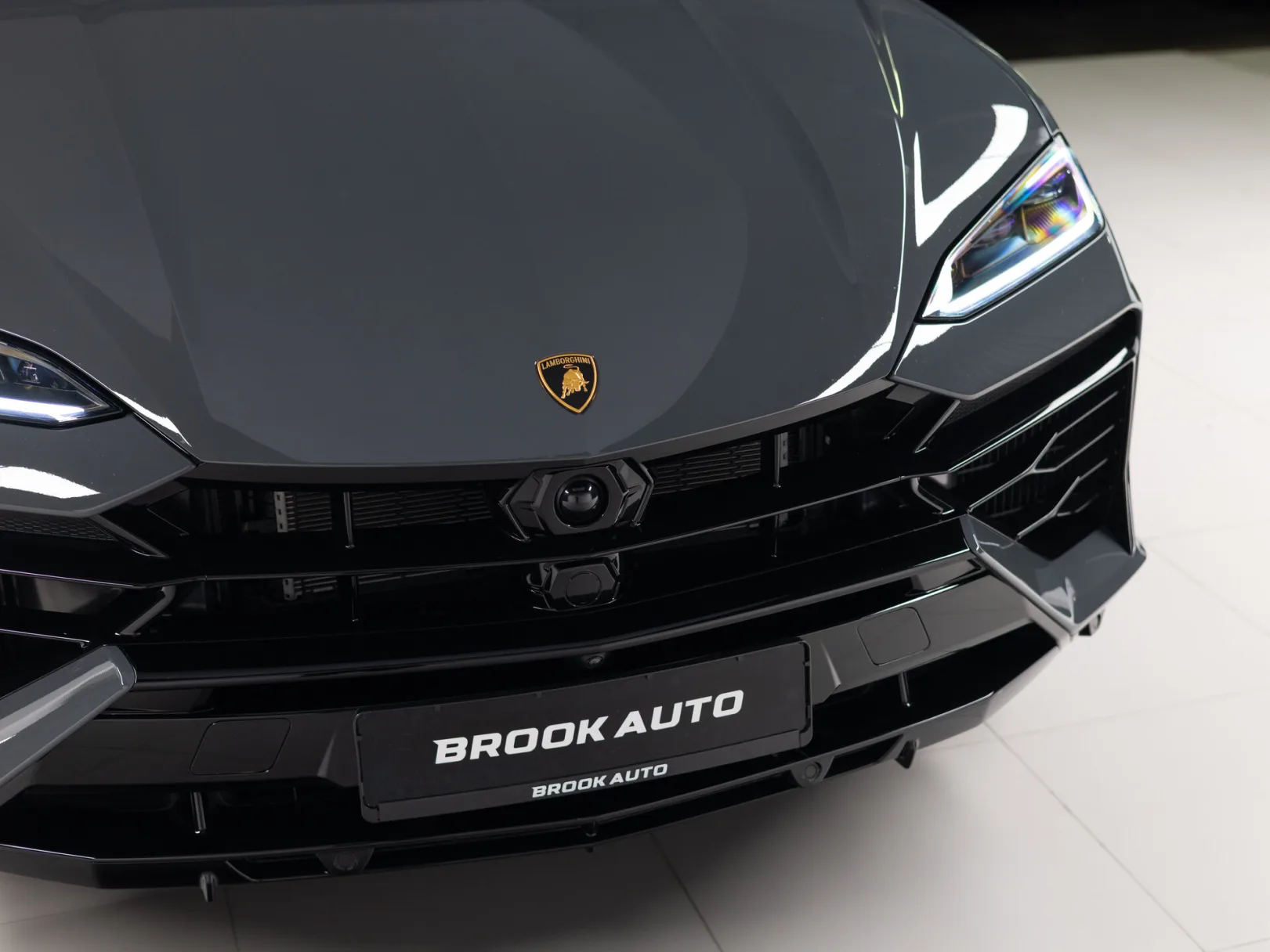 Lamborghini Urus SE I Рестайлинг, 2025 — экстерьер, фото 34