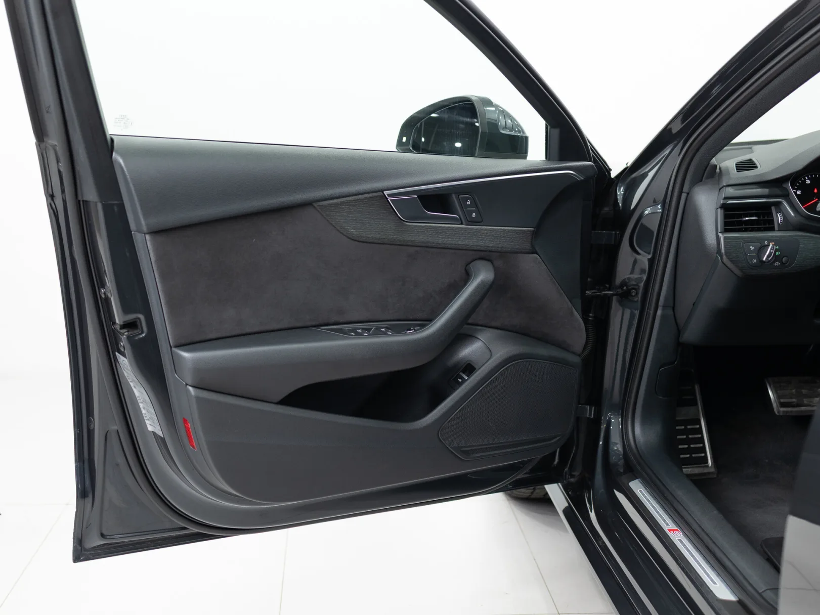 Audi A4 40 TDI quattro S tronic V (B9), 2018 — экстерьер, фото 8