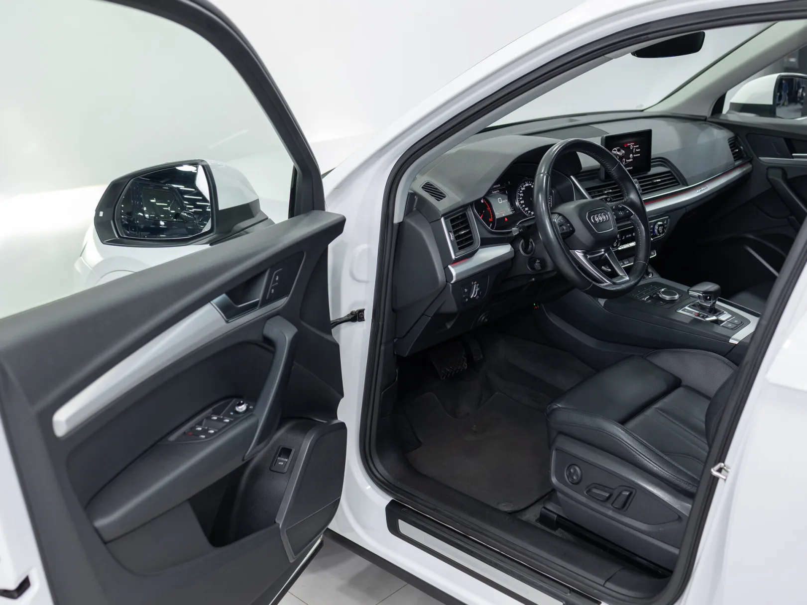 Audi Q5 II (FY), 2018 — экстерьер, фото 7