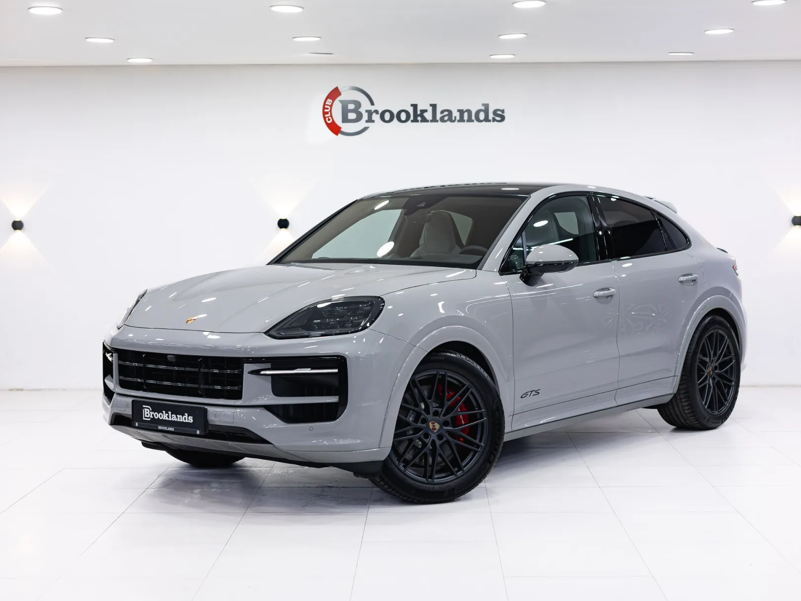 Porsche Cayenne GTS Coupé III Рестайлинг, 2024 — экстерьер, фото 1