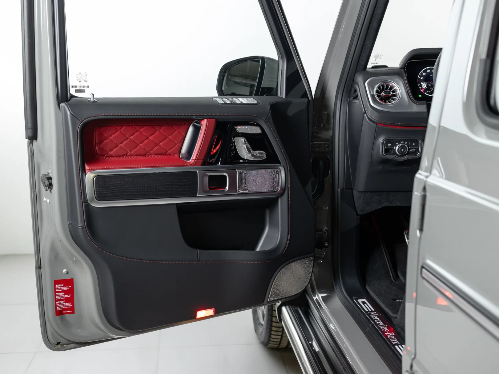 Mercedes-Benz G-Класс G 450 d AMG Line III (W465) Рестайлинг, 2026 — экстерьер, фото 8