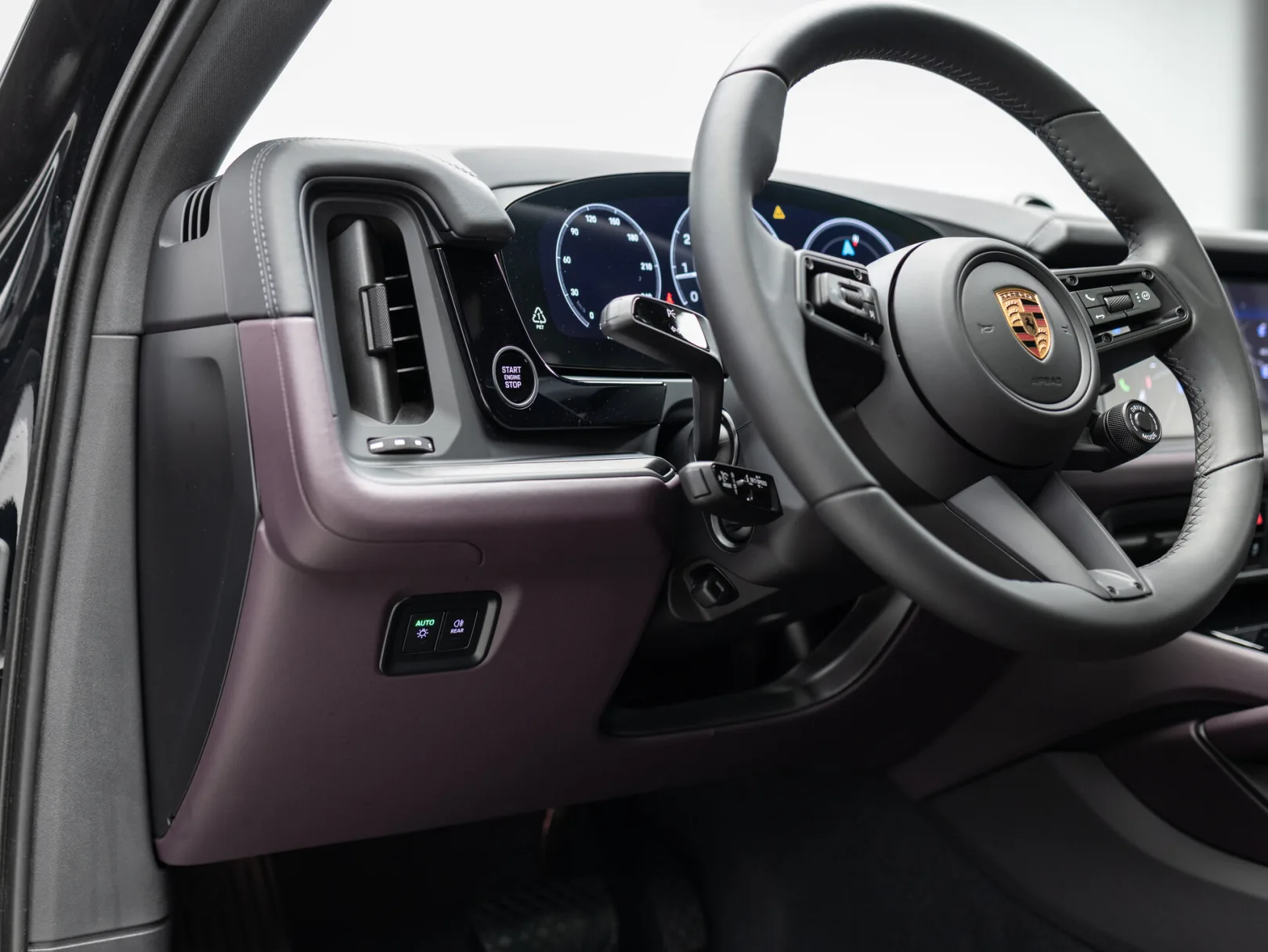 Porsche Cayenne Coupé III Рестайлинг, 2026 — экстерьер, фото 15