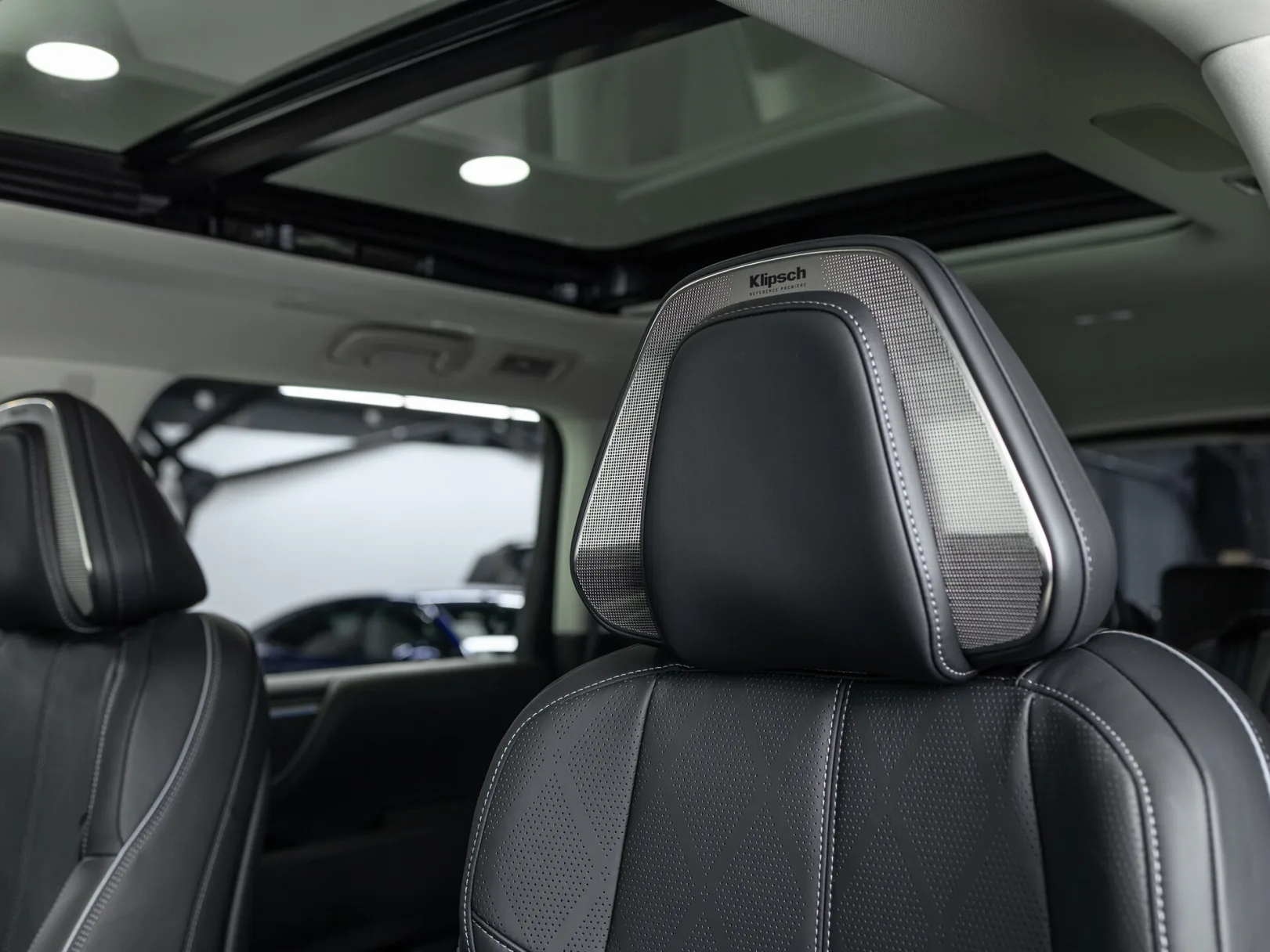 Infiniti QX80 Sensory II, 2026 — экстерьер, фото 12