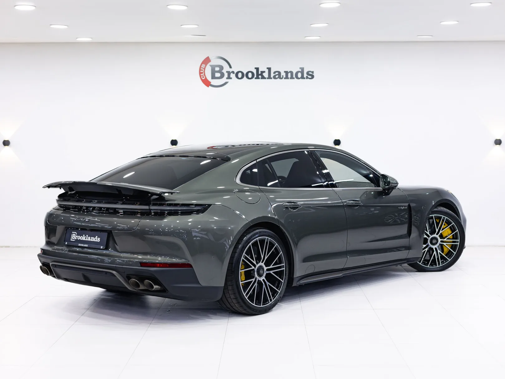 Porsche Panamera Turbo S E-Hybrid III, 2024 — экстерьер, фото 4