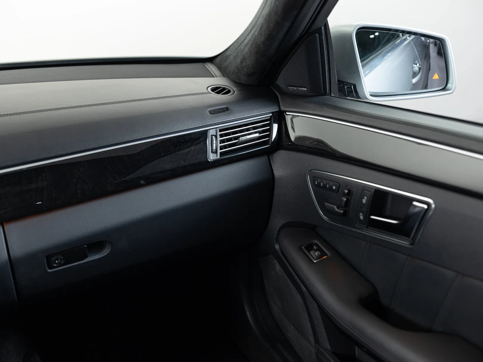 Mercedes-Benz E-Класс AMG E 63 AMG IV (W212, S212), 2011 — экстерьер, фото 27
