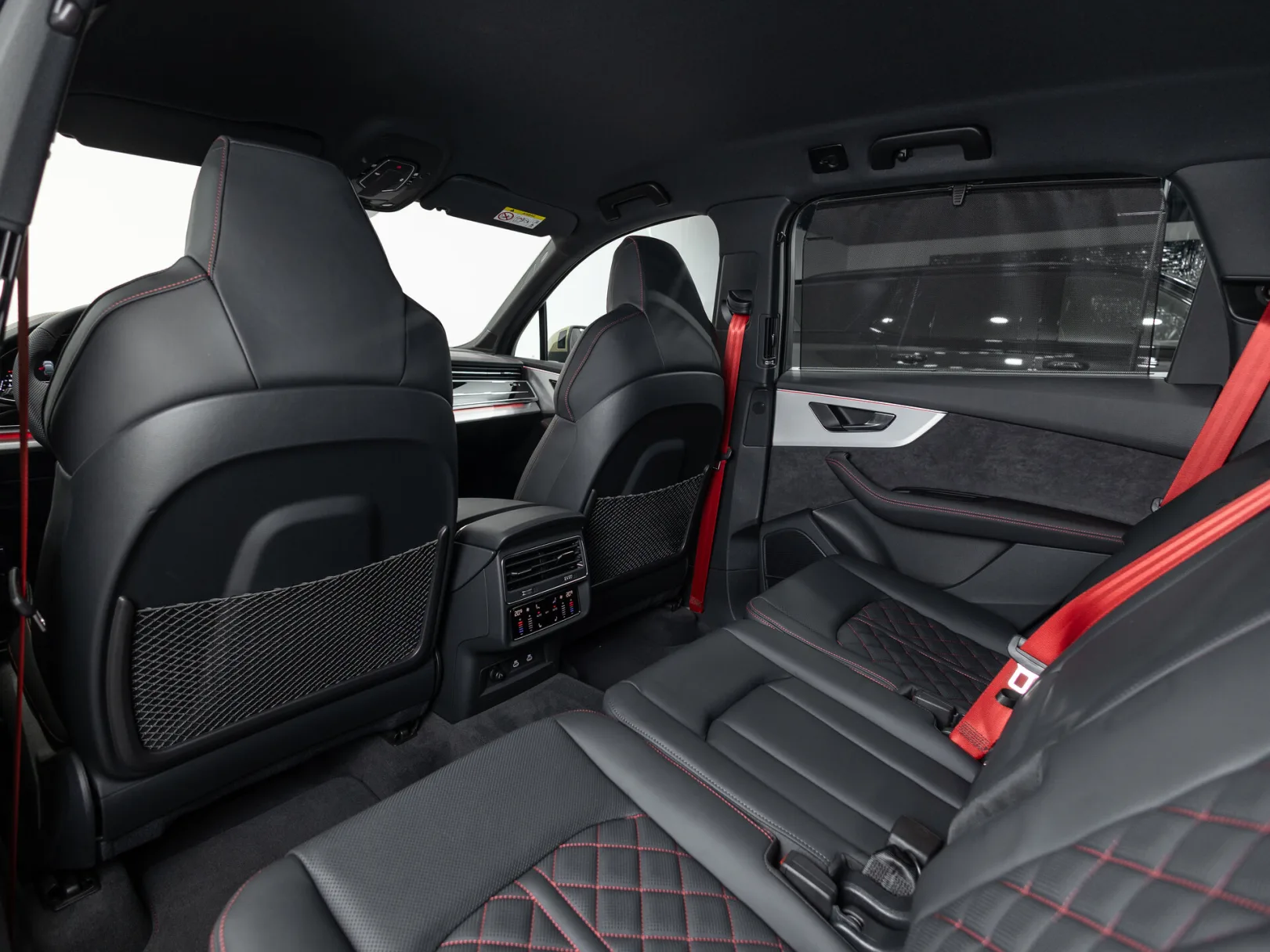 Audi Q7 55 TFSI quattro tiptronic II (4M) Рестайлинг 2, 2024 — экстерьер, фото 26